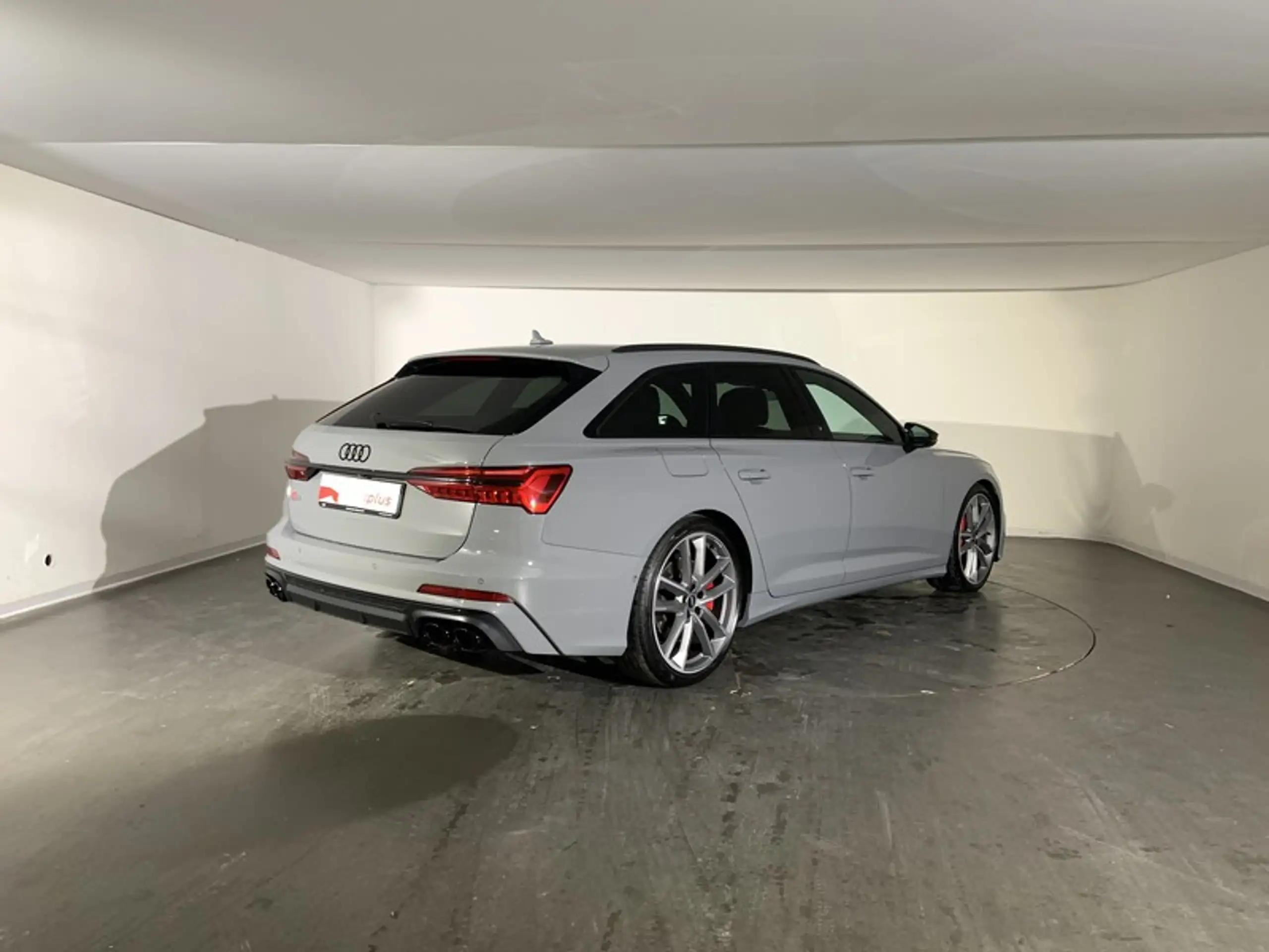 Audi - S6