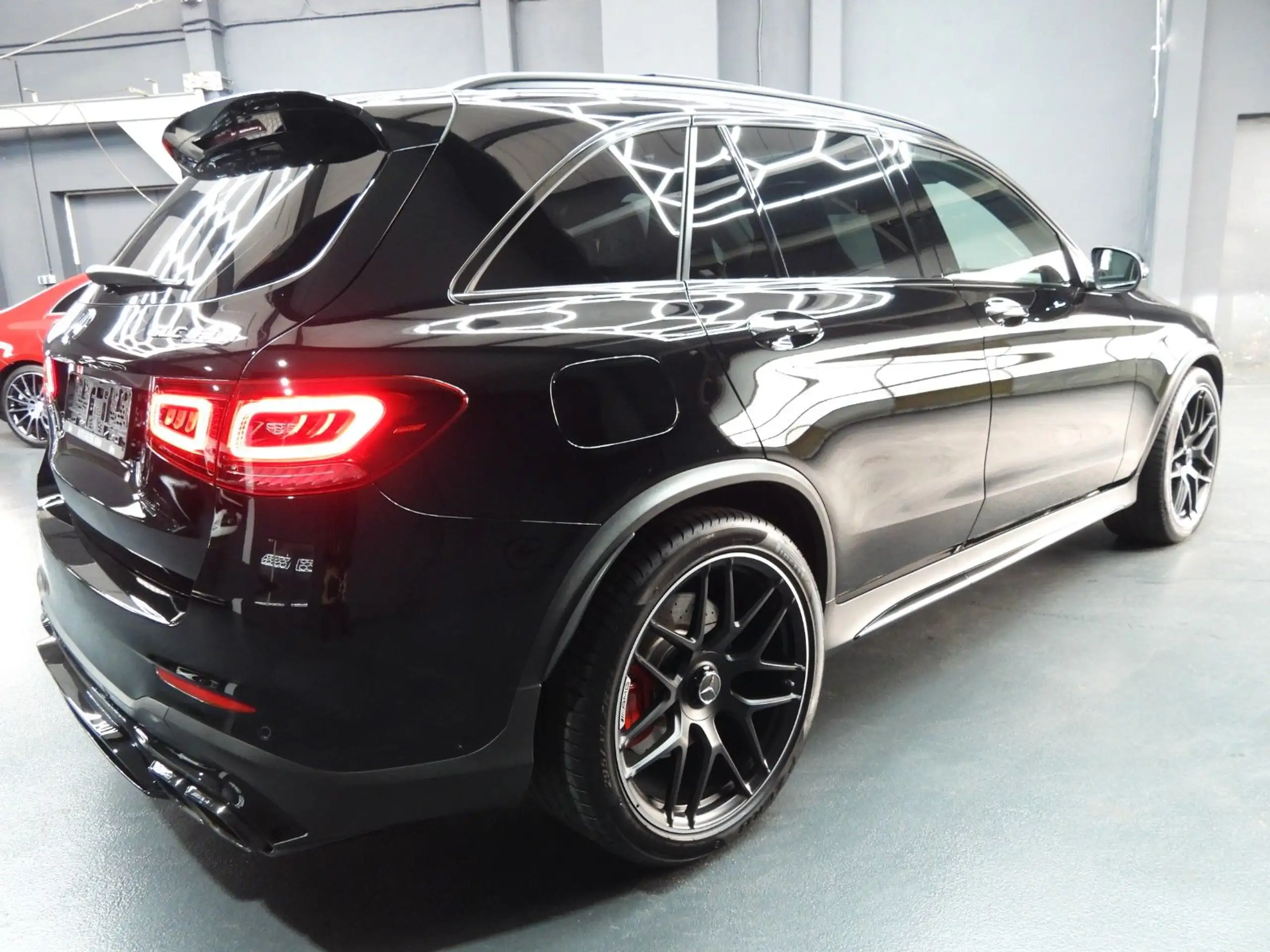 Mercedes-Benz - GLC 63 AMG