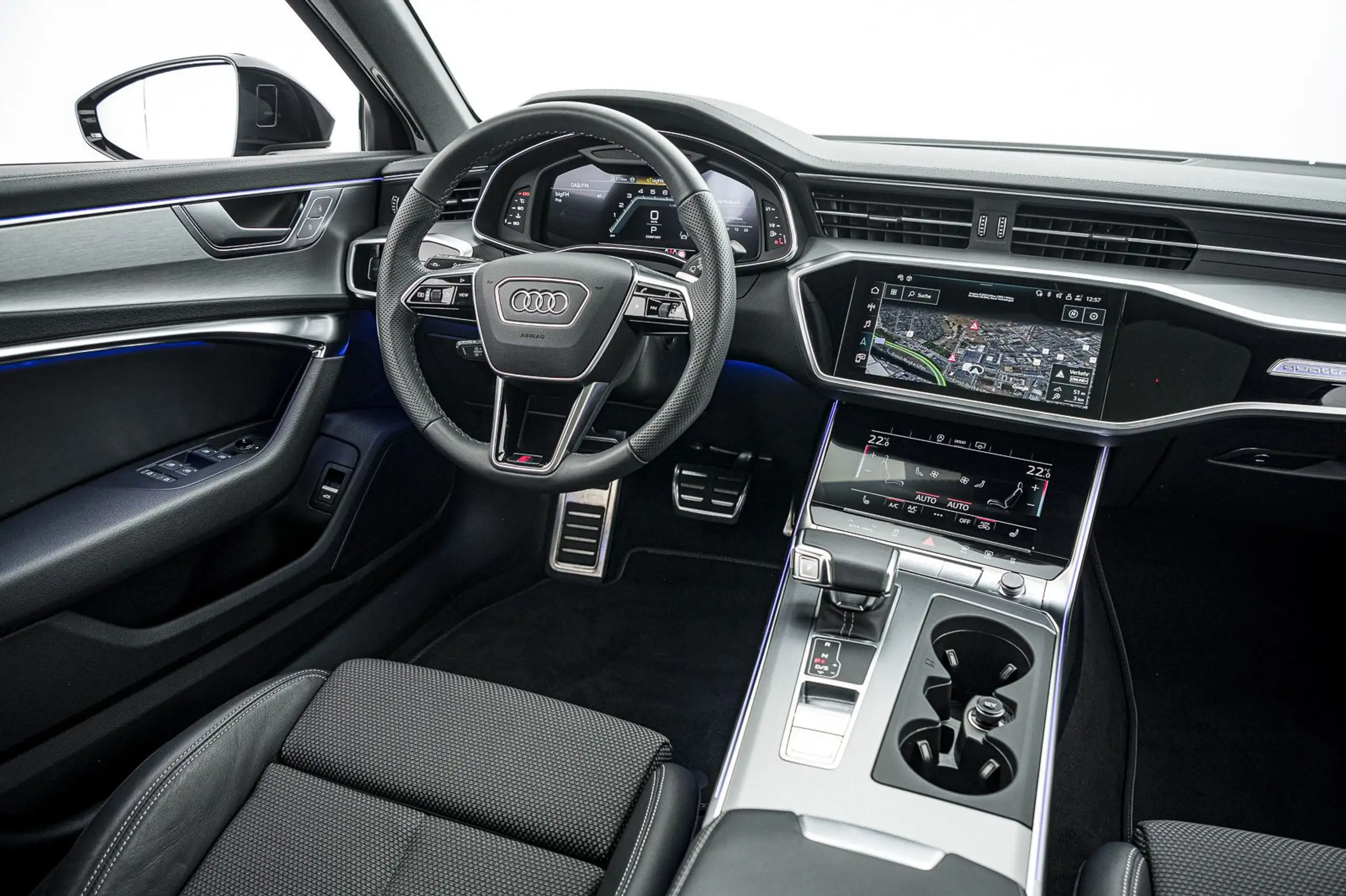 Audi - A6