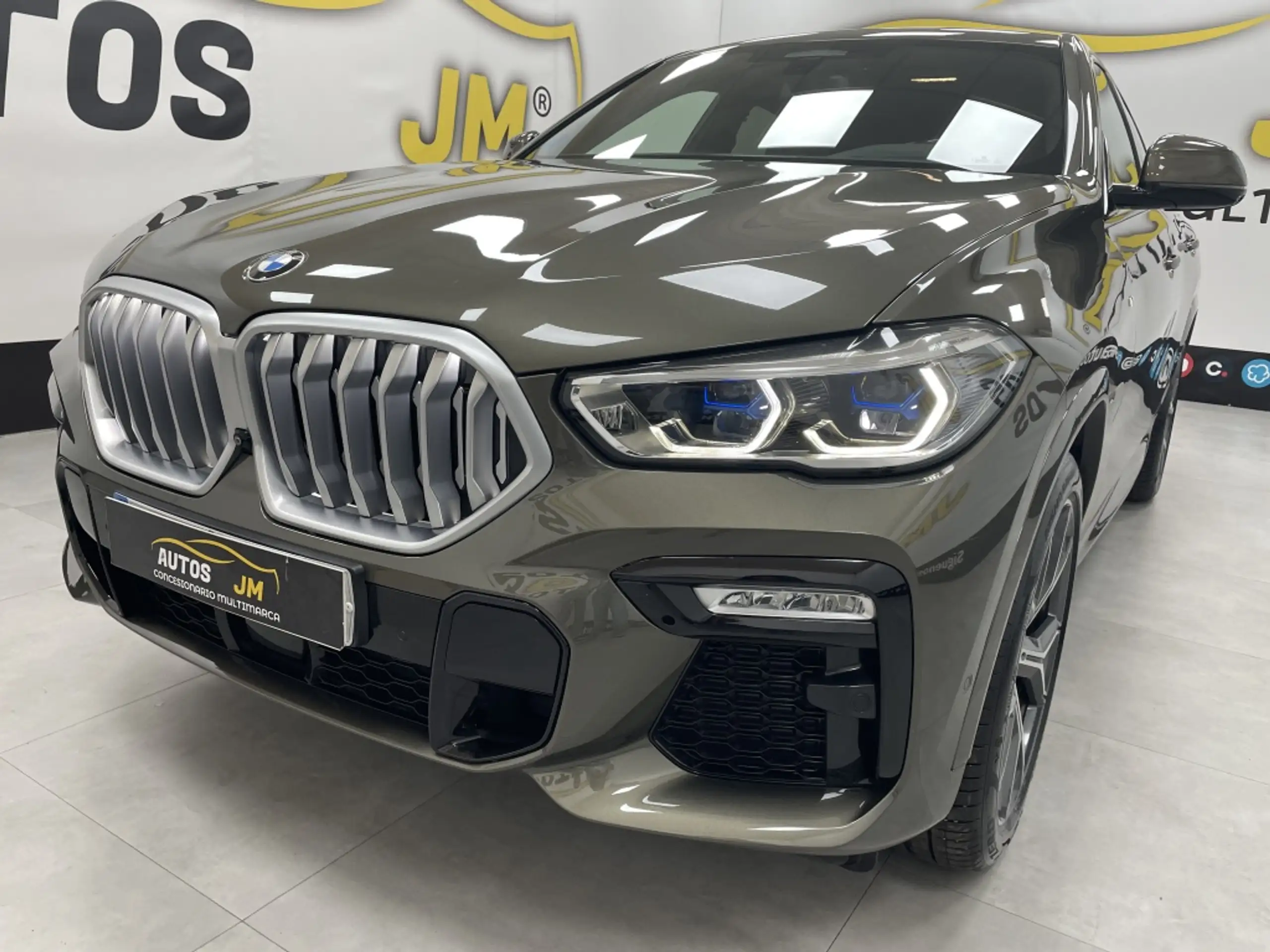 BMW - X6