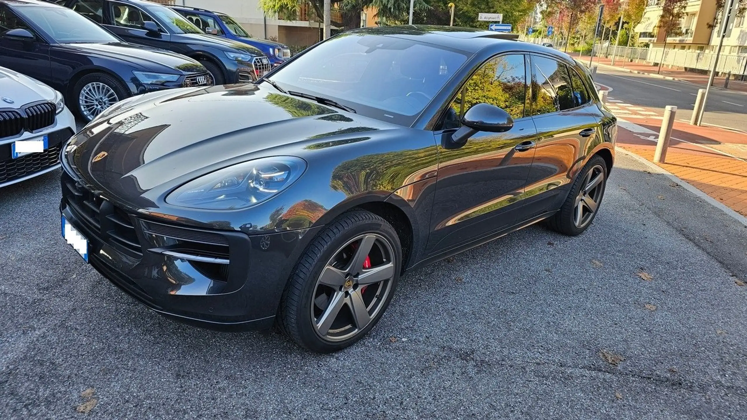 Porsche - Macan