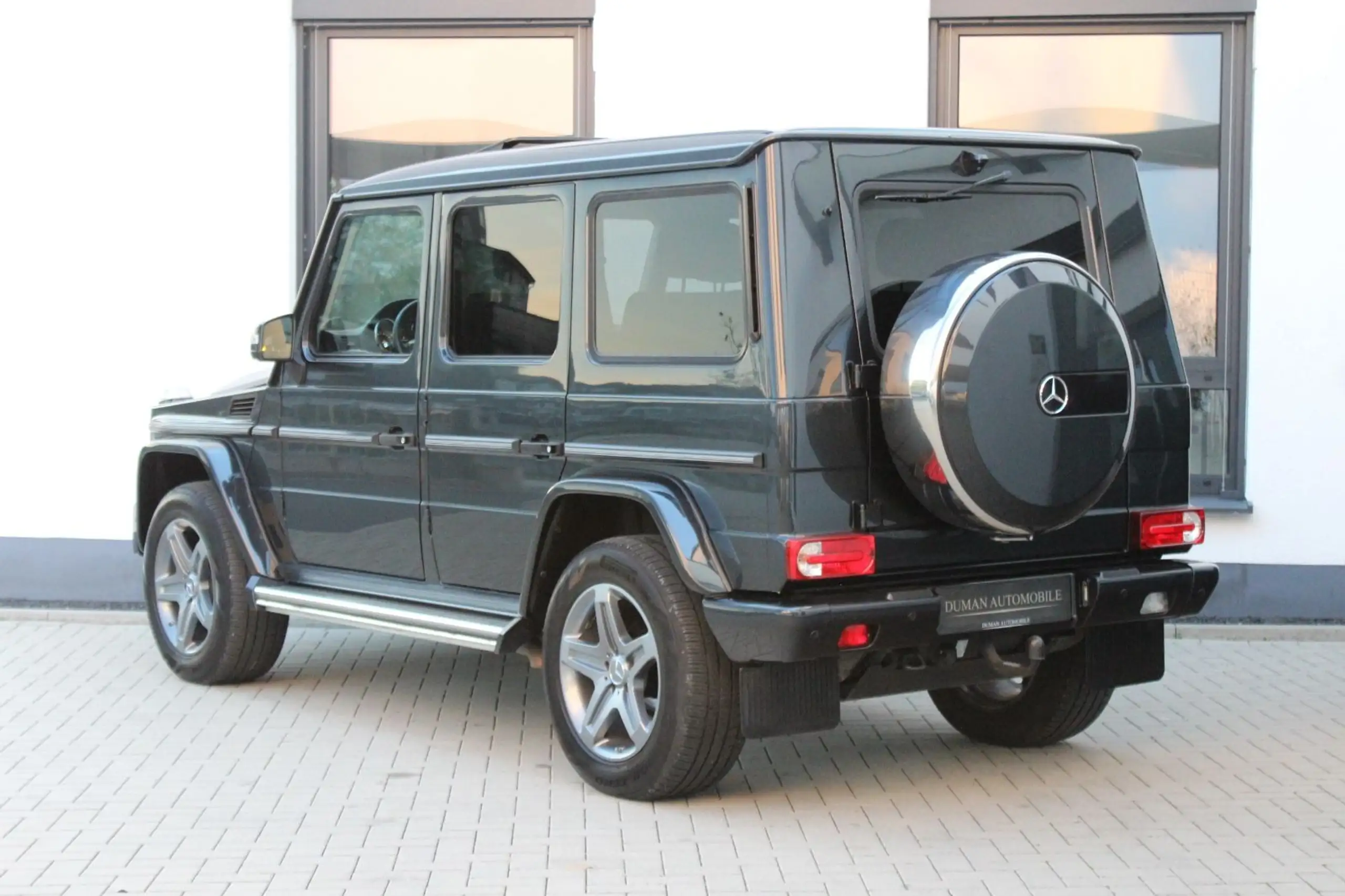 Mercedes-Benz - G 350