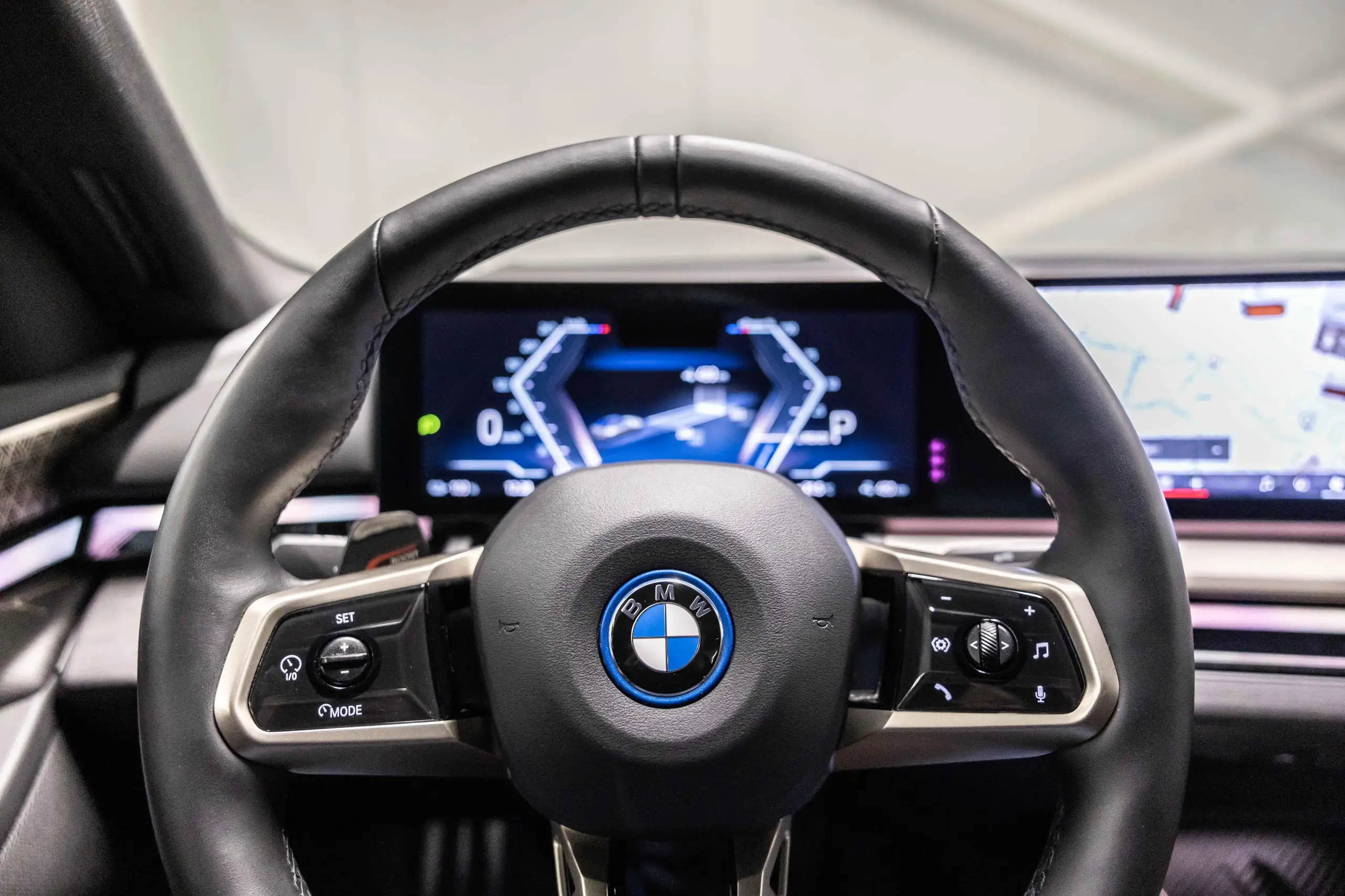 BMW - i5