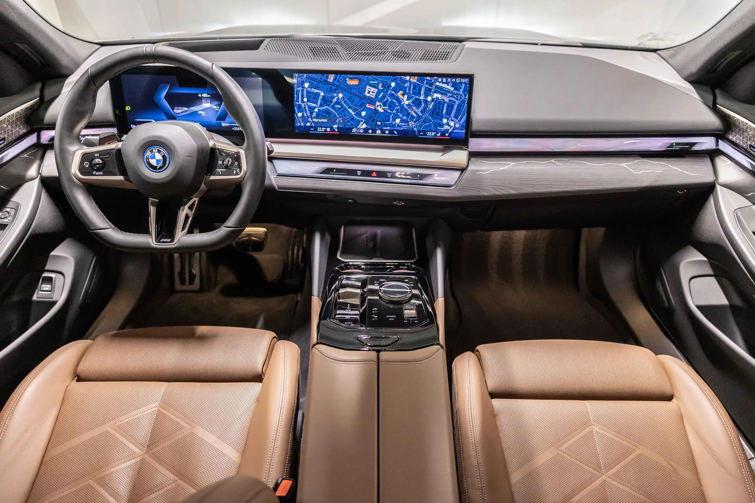 BMW - i5