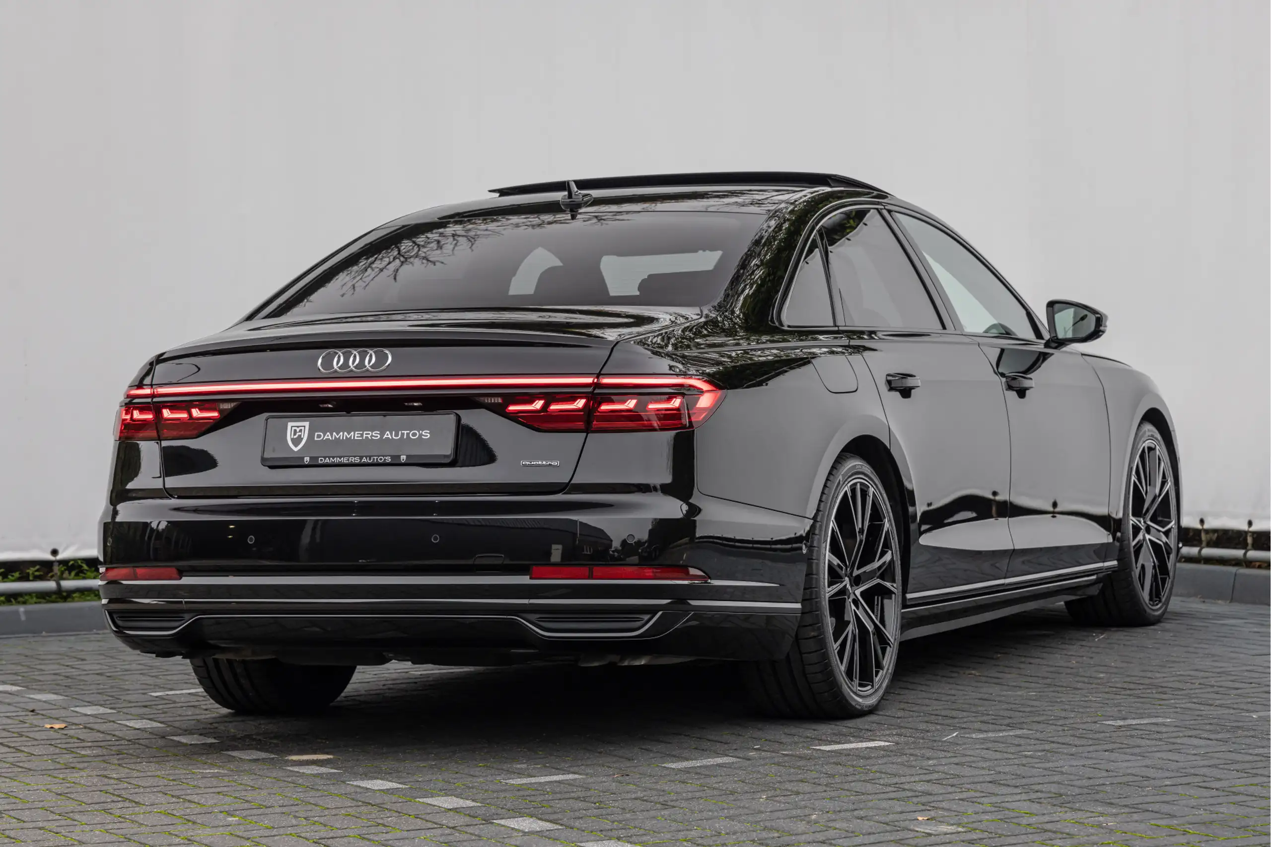 Audi - A8