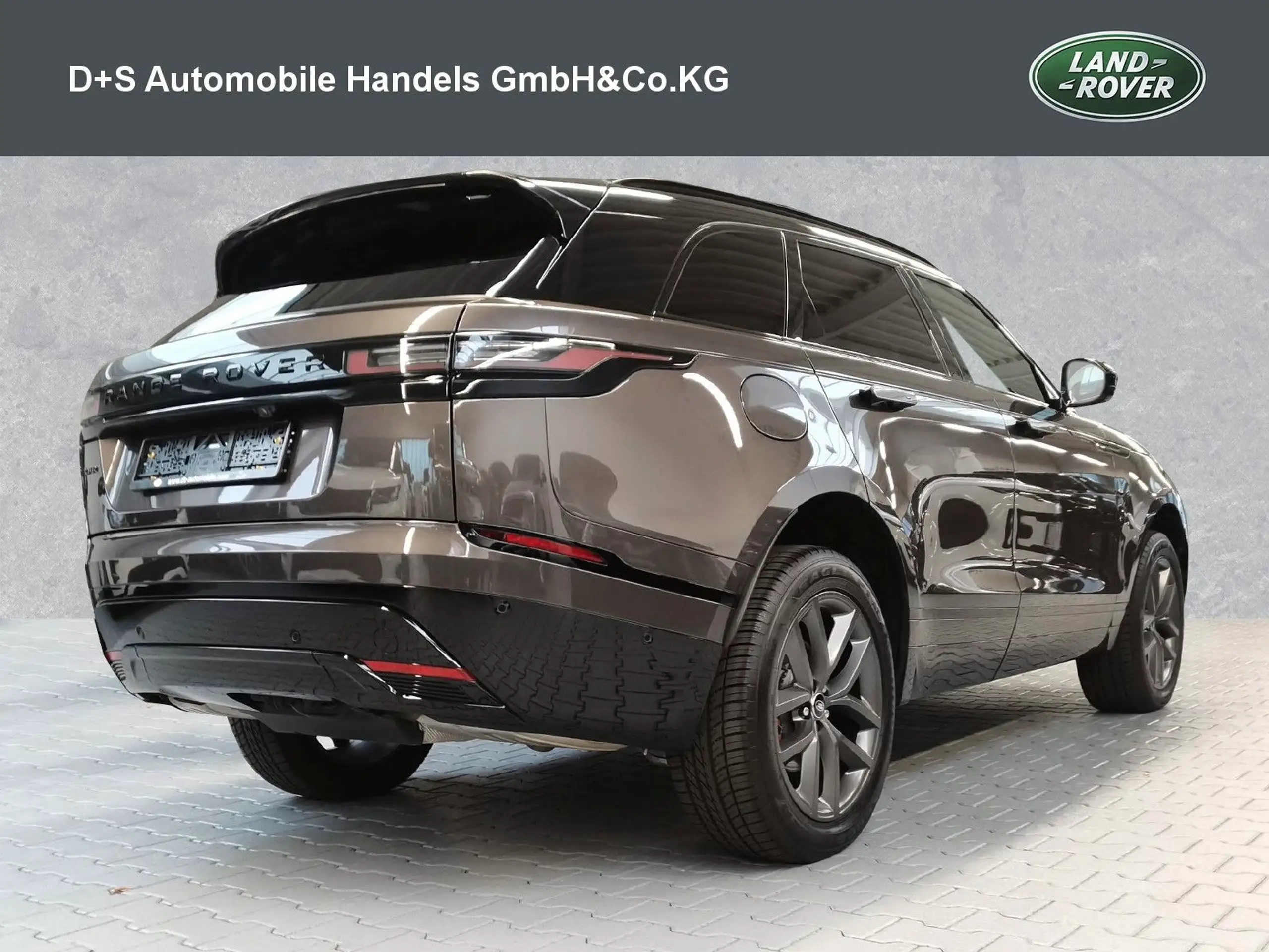 Land Rover - Range Rover Velar