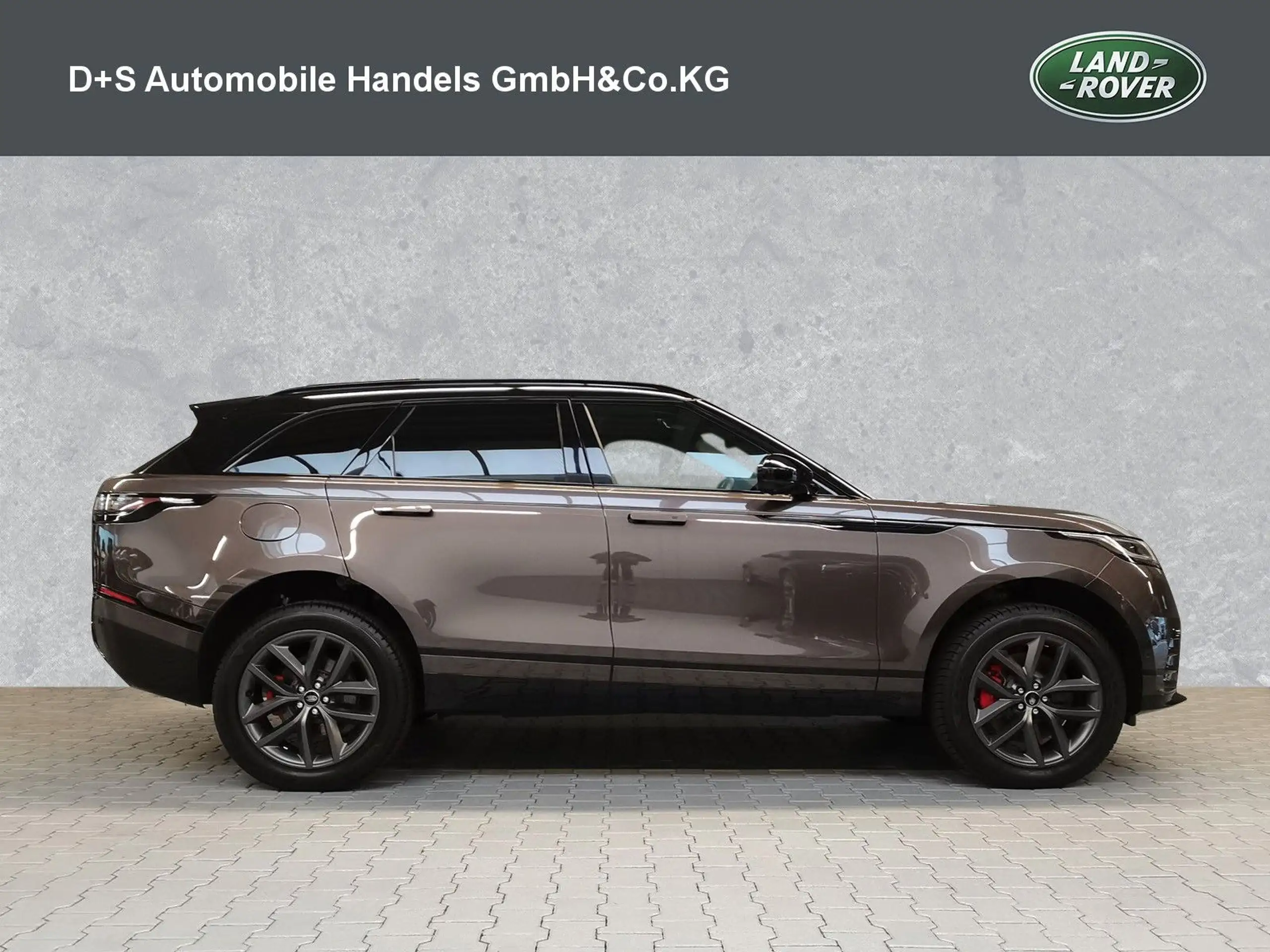 Land Rover - Range Rover Velar