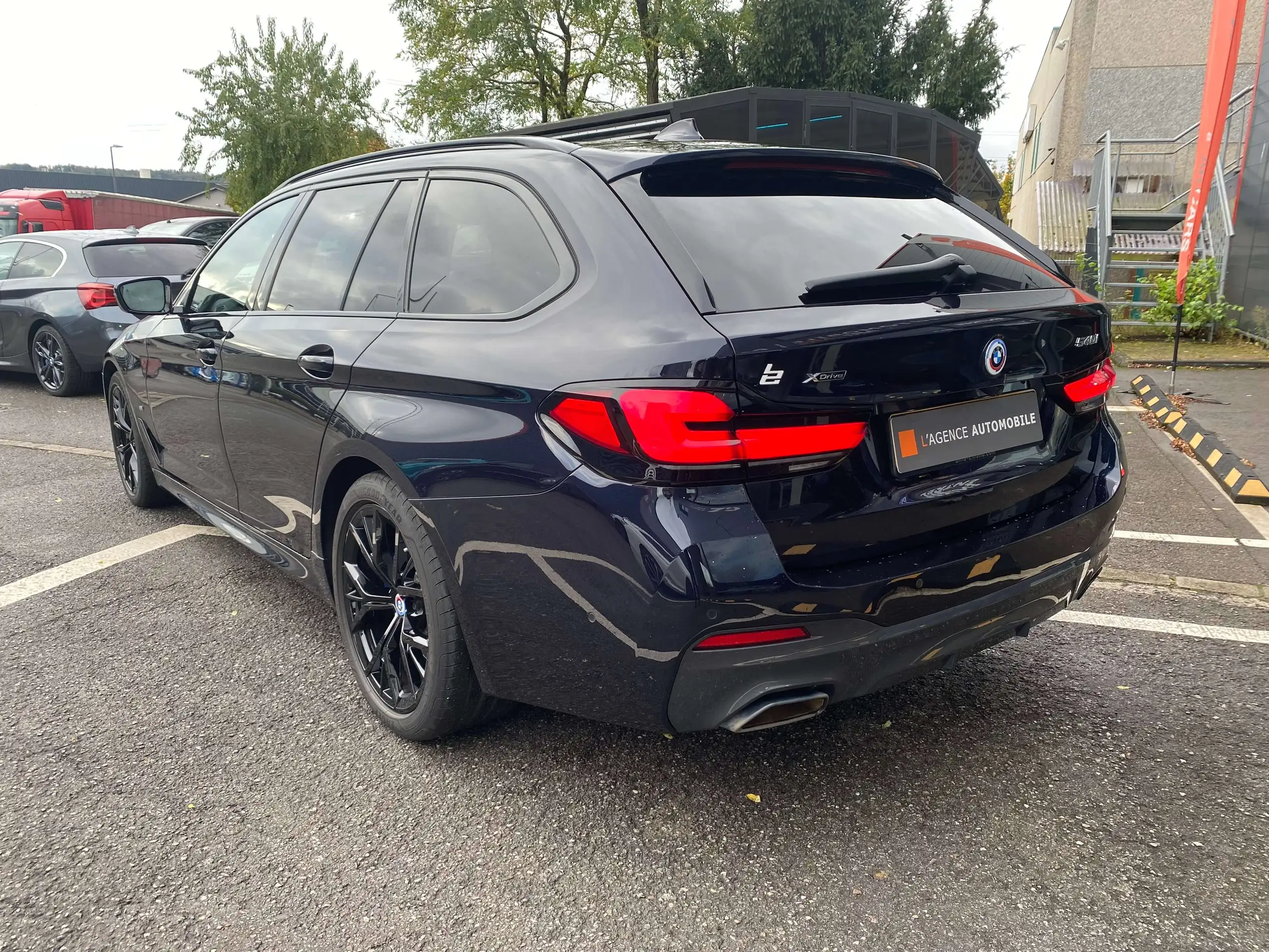 BMW - 540