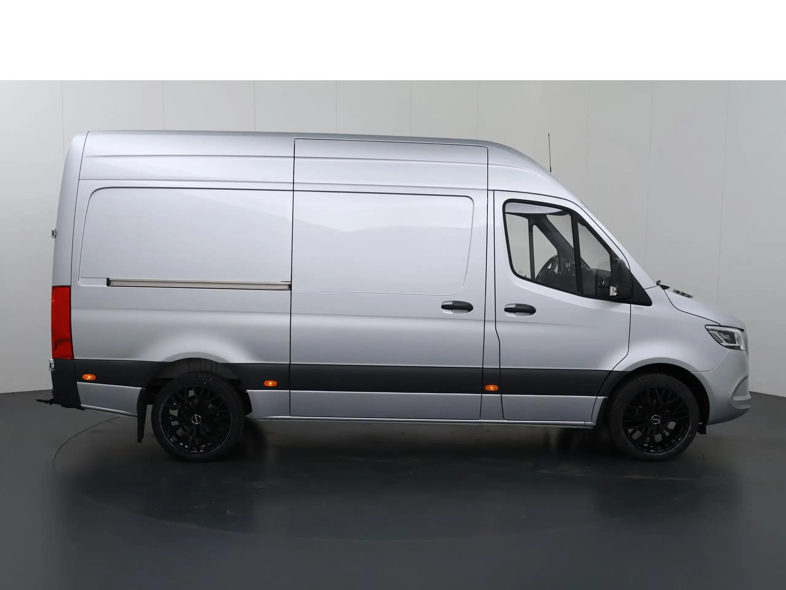 Mercedes-Benz - Sprinter