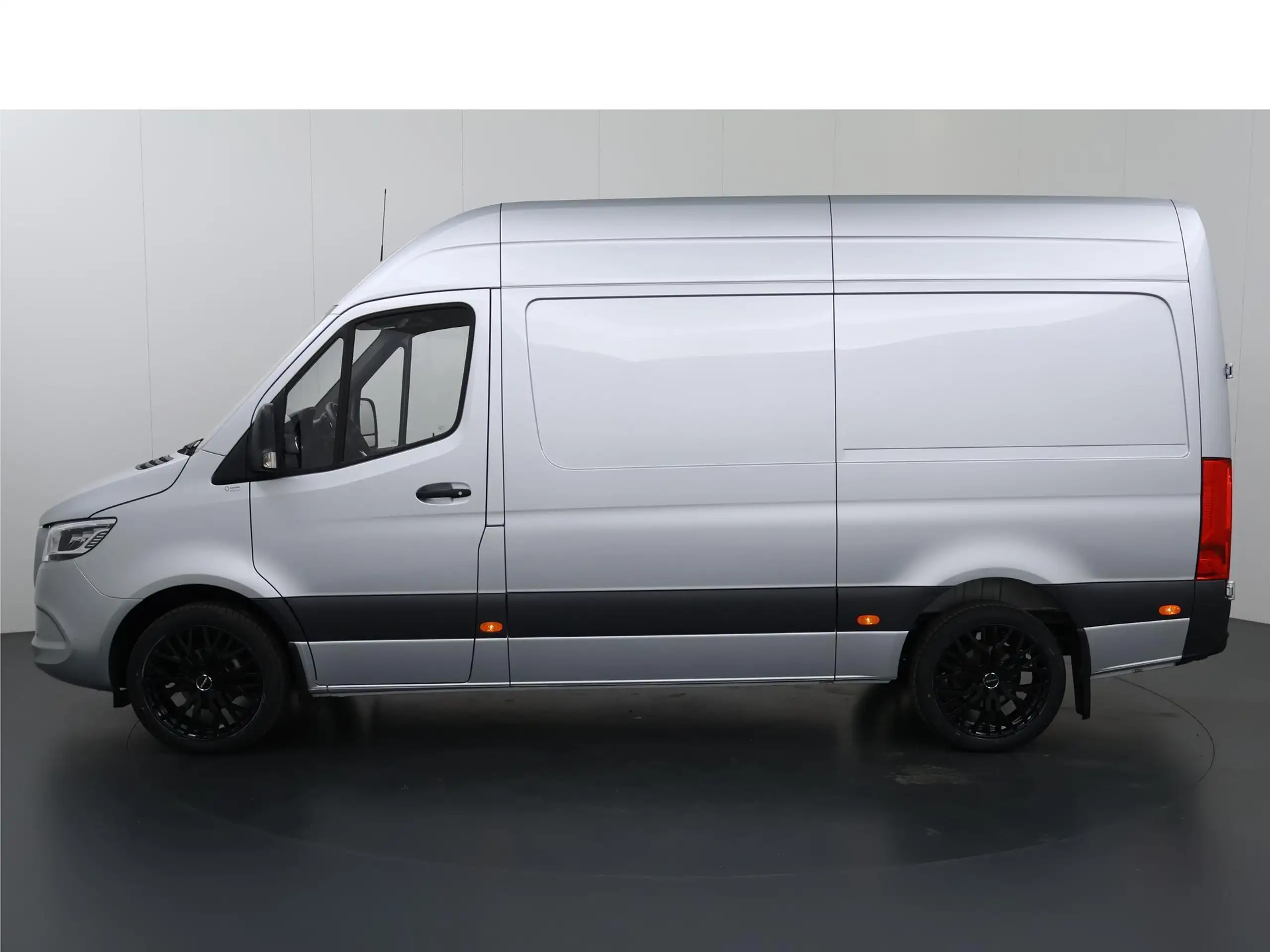 Mercedes-Benz - Sprinter