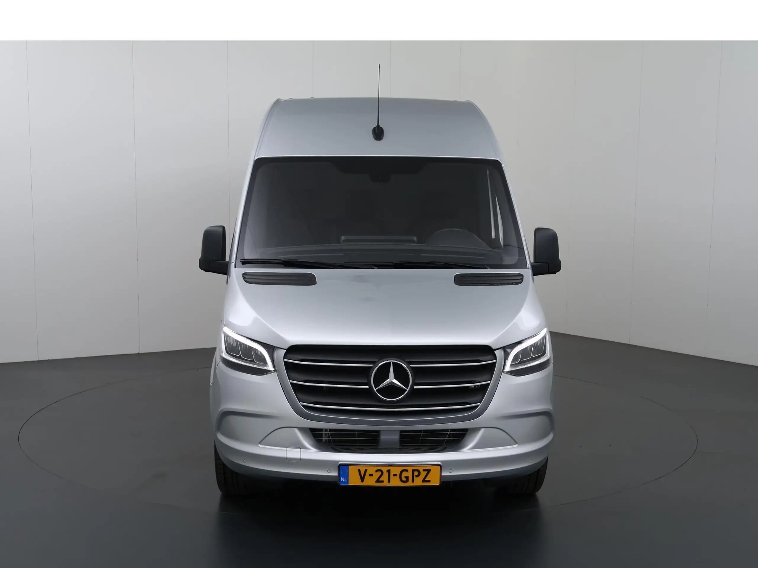 Mercedes-Benz - Sprinter