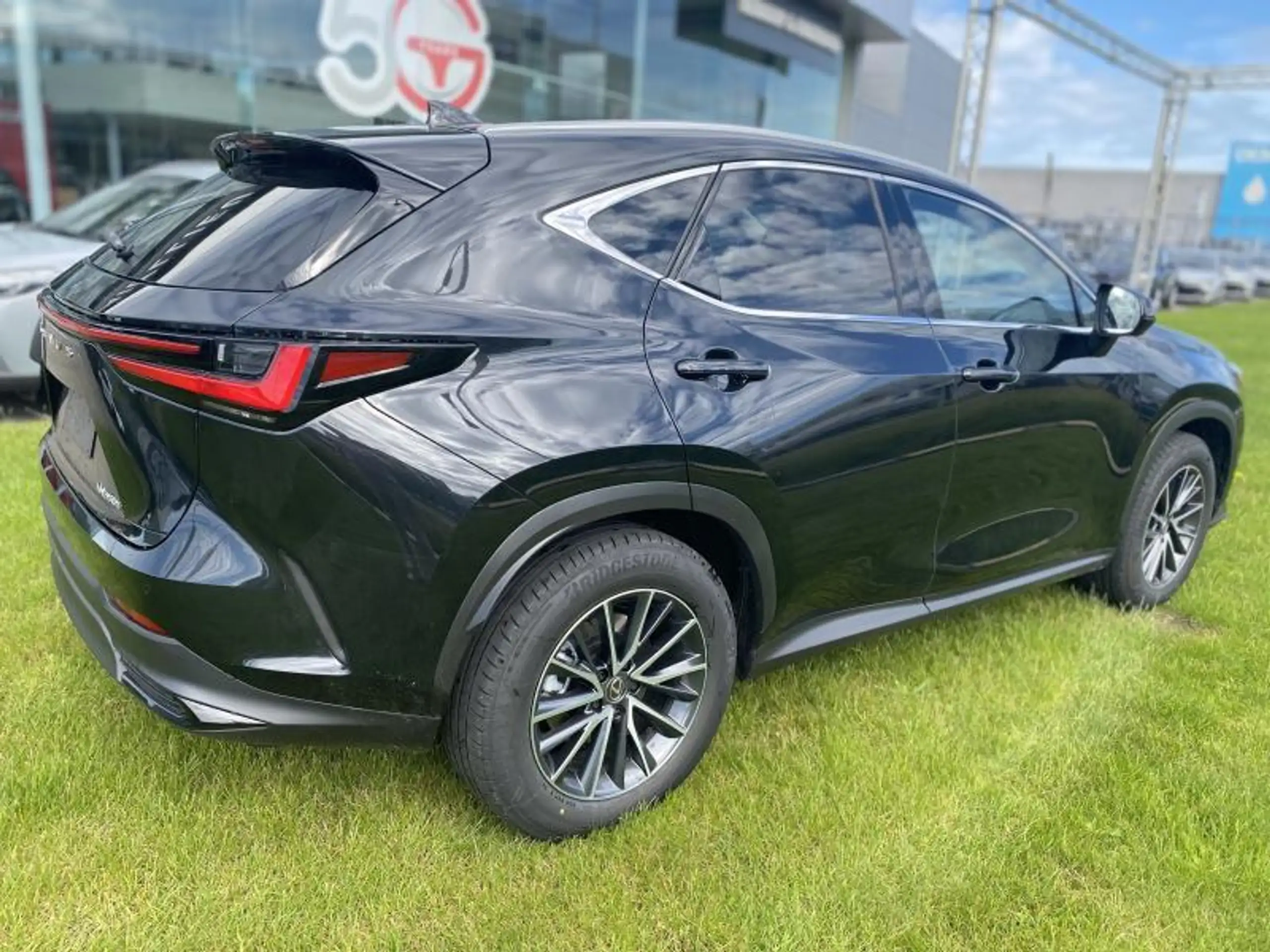 Lexus - NX 350h