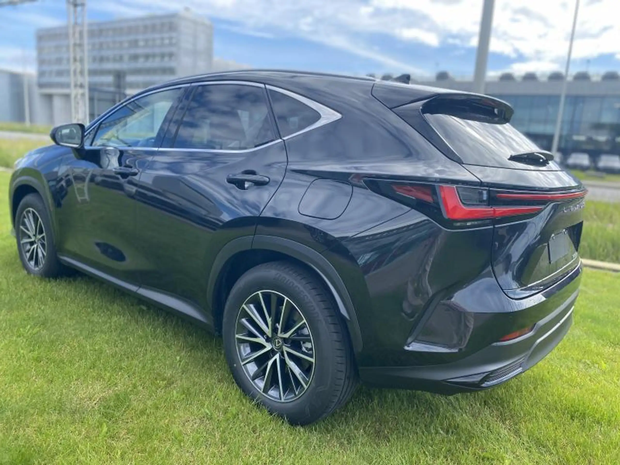 Lexus - NX 350h