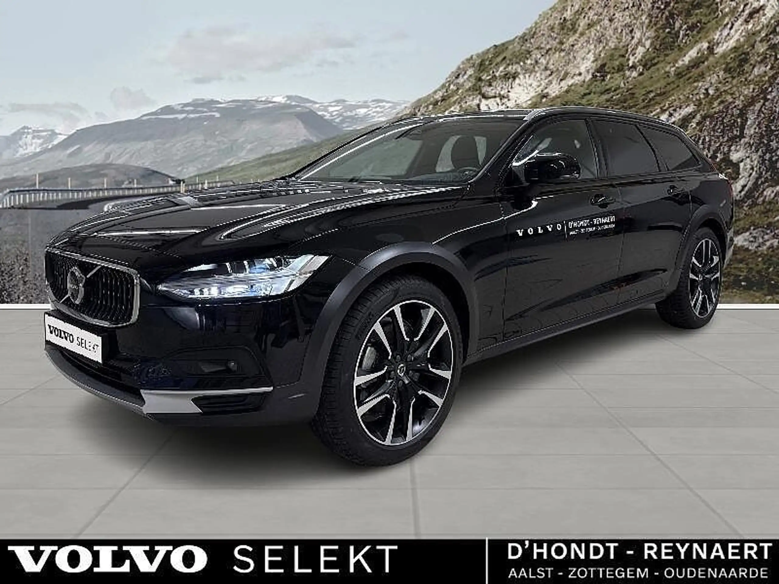 Volvo - V90 Cross Country