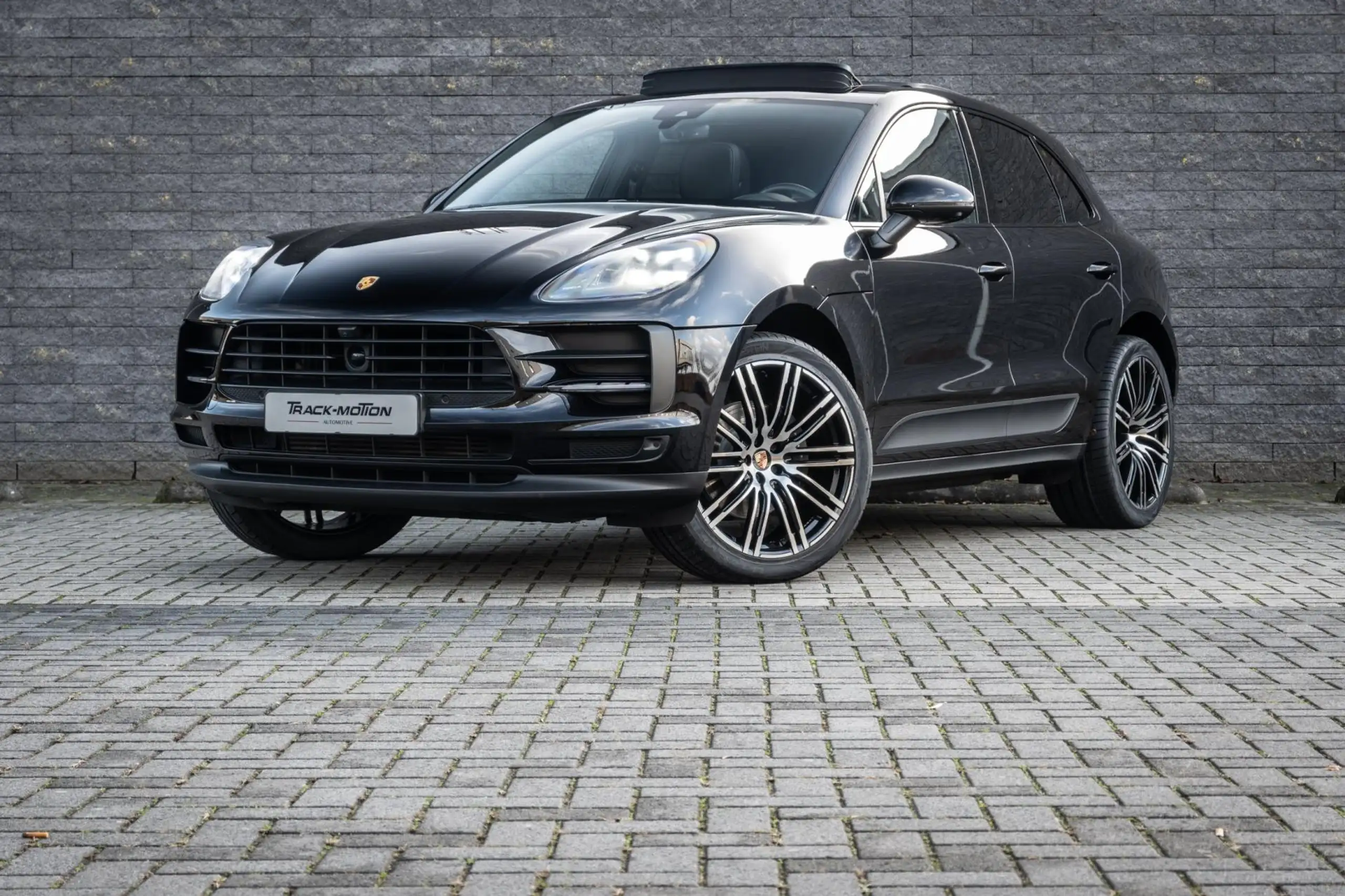 Porsche - Macan