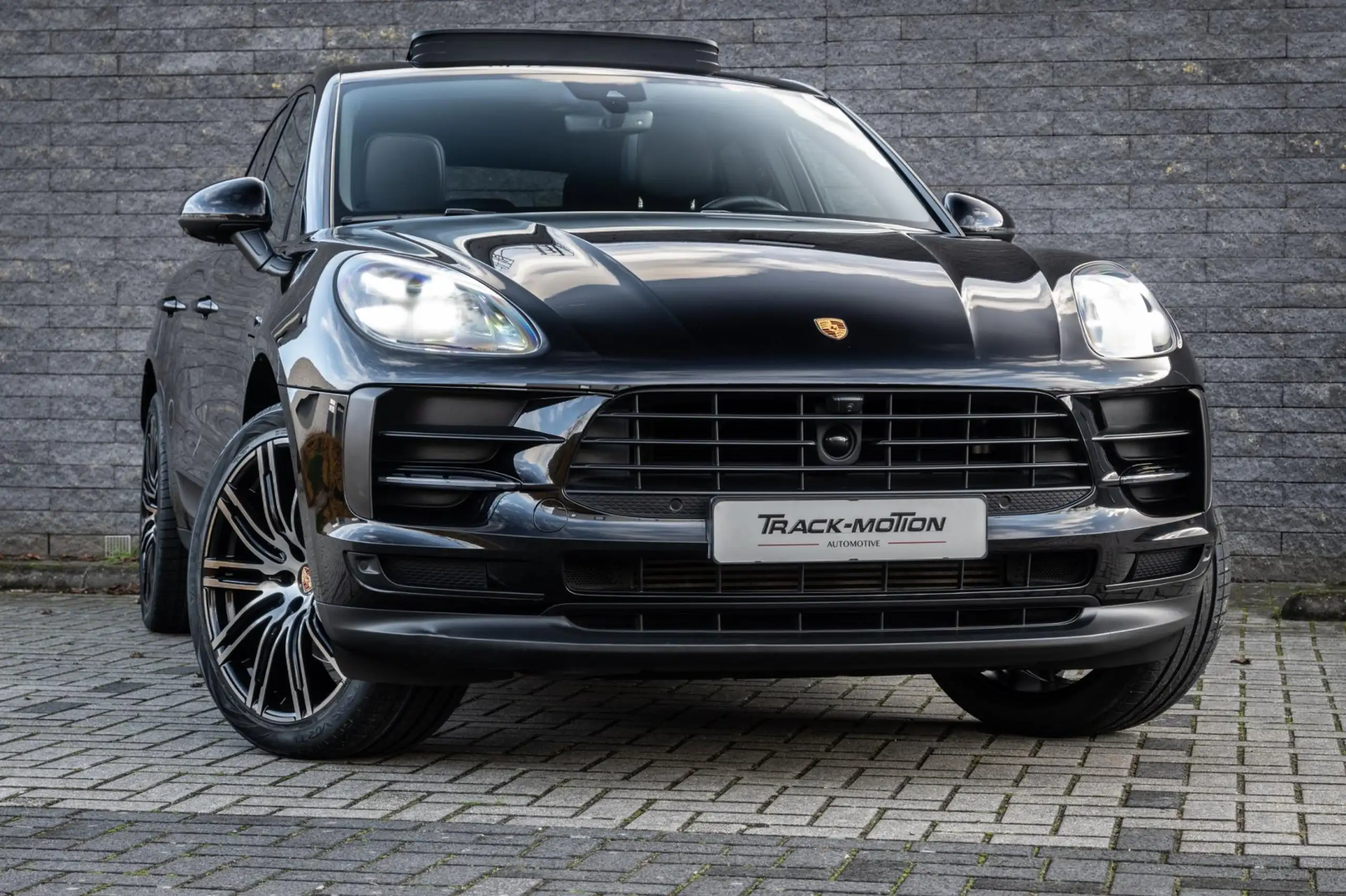 Porsche - Macan