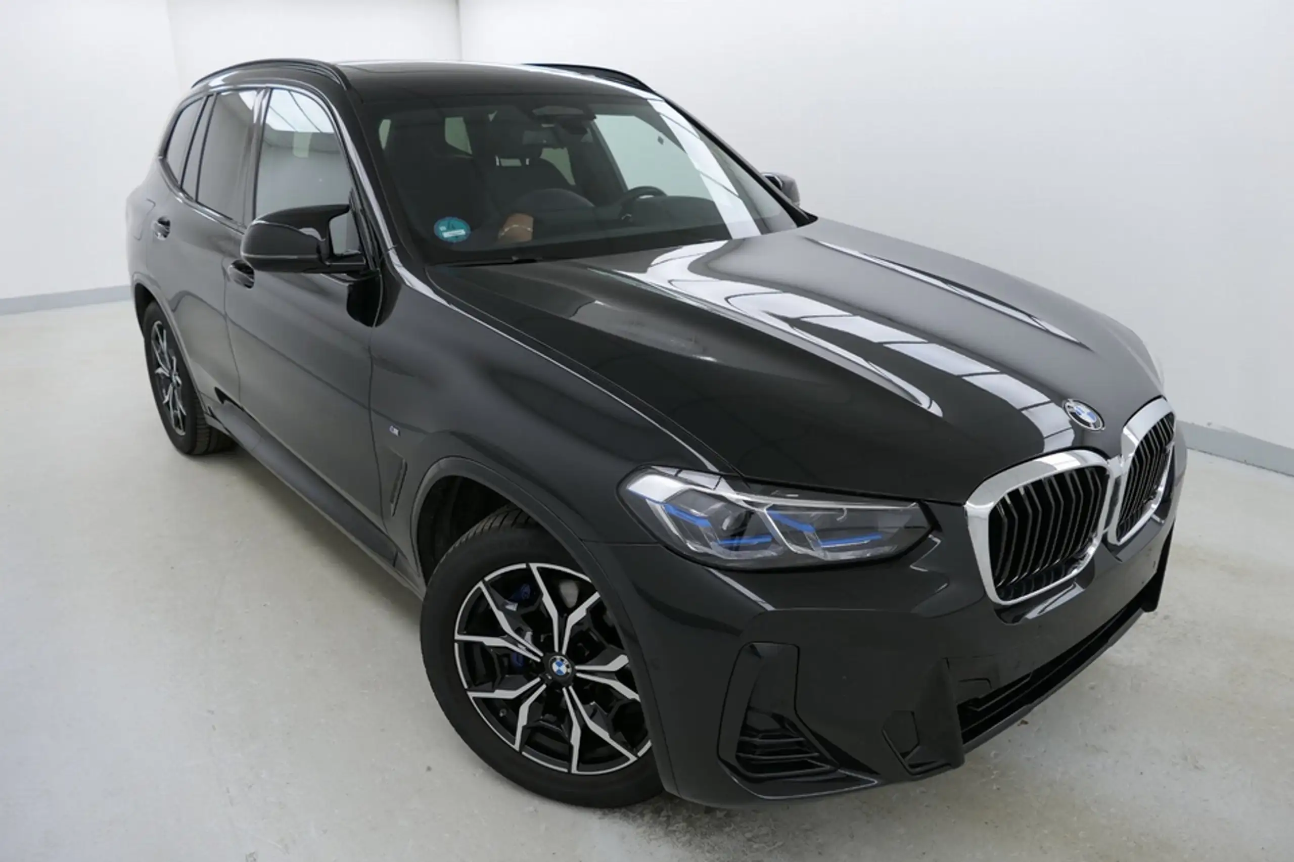 BMW - X3