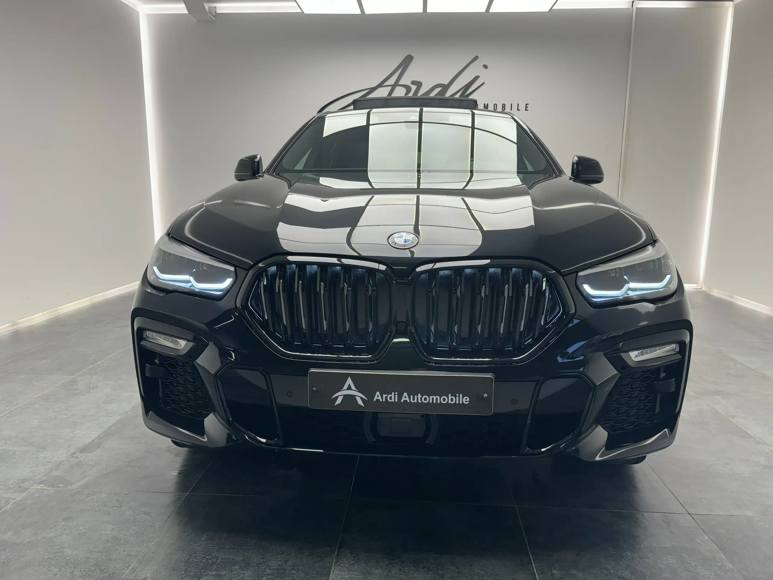 BMW - X6