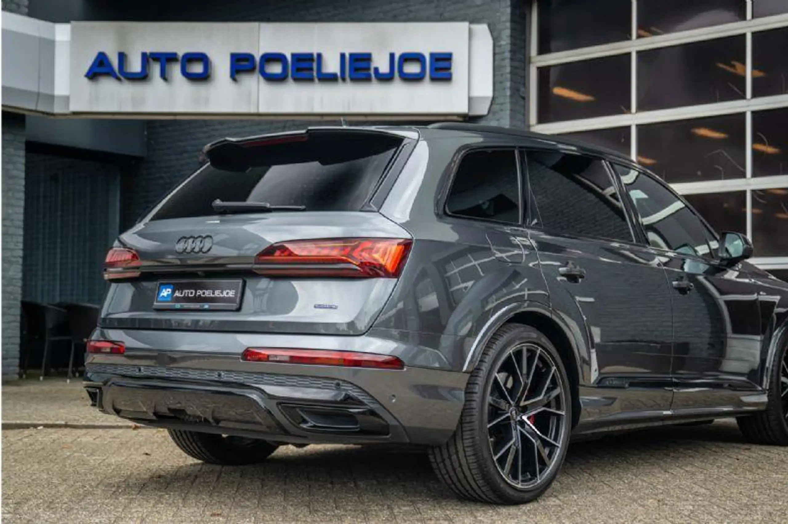 Audi - Q7