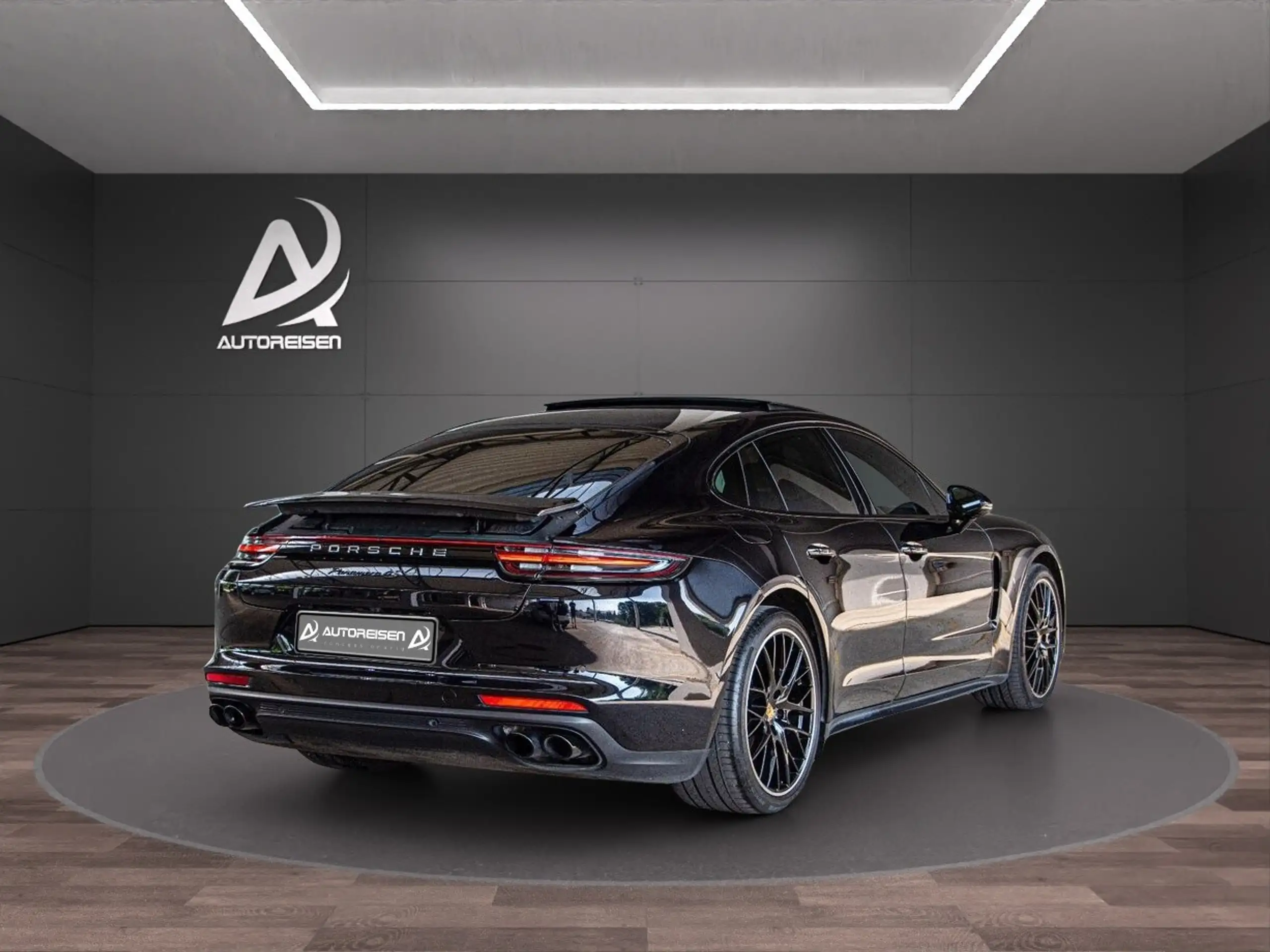 Porsche - Panamera