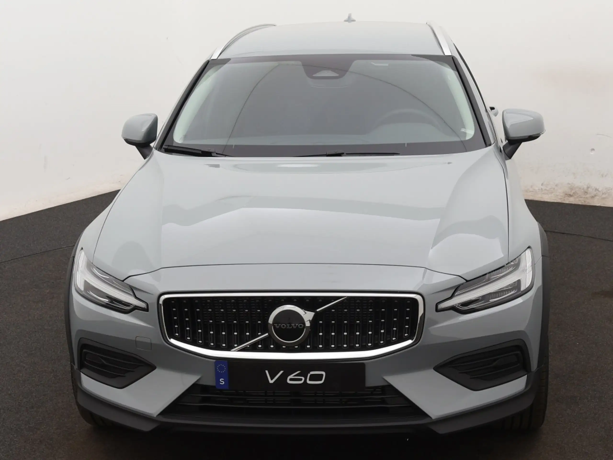 Volvo - V60 Cross Country