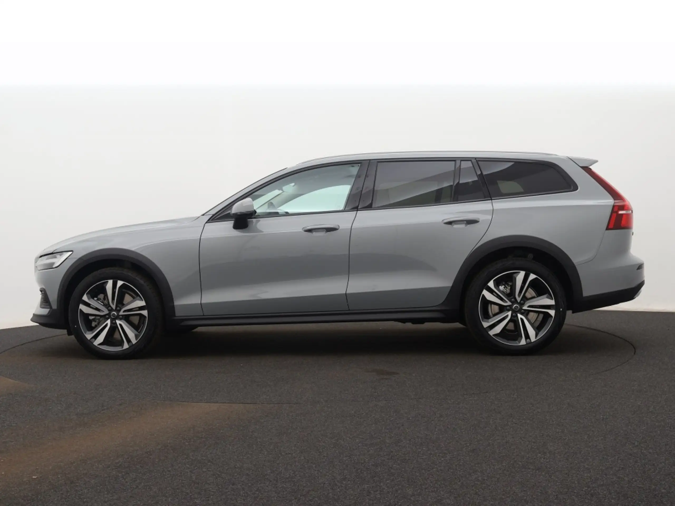 Volvo - V60 Cross Country