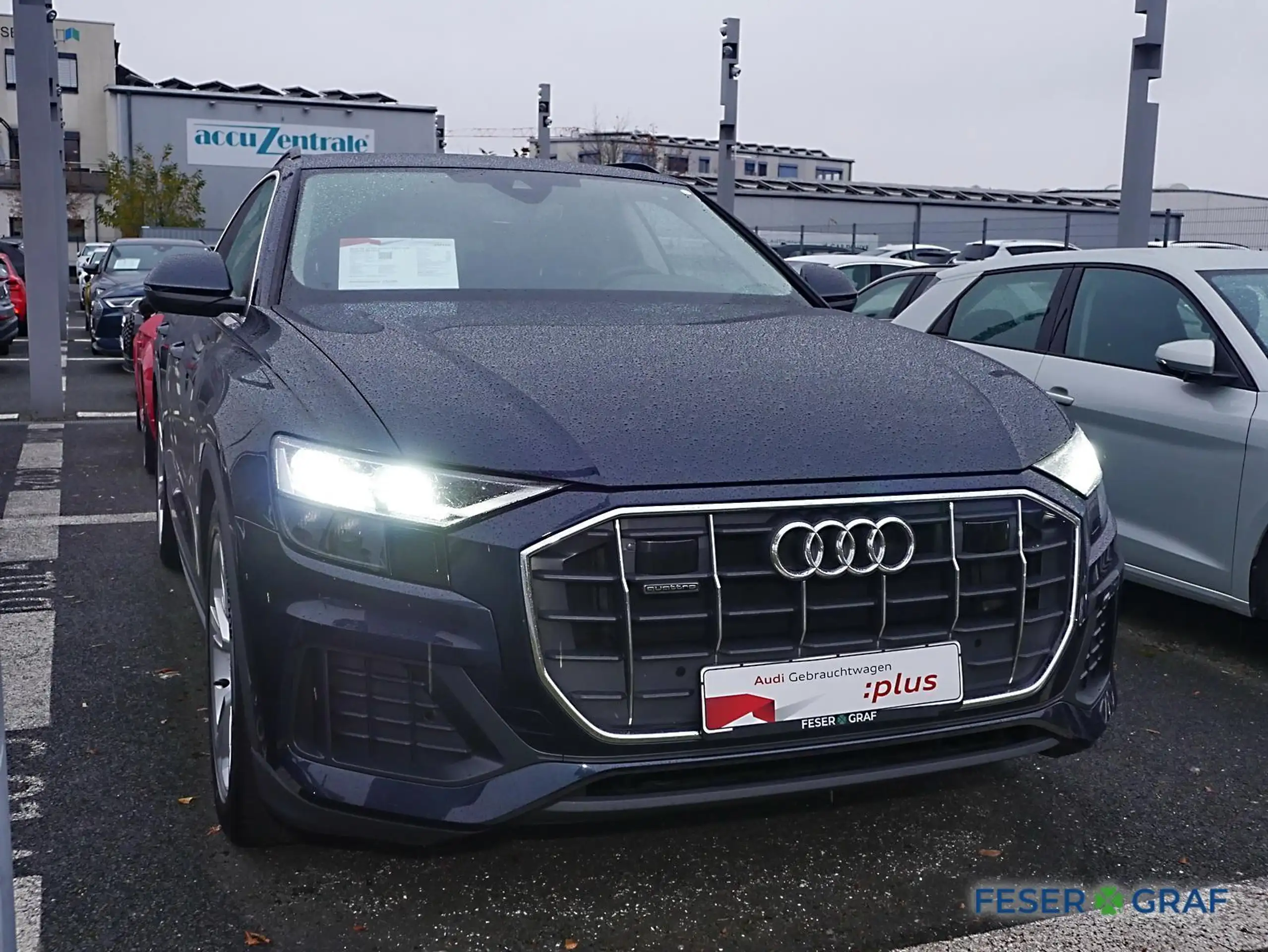 Audi - Q8