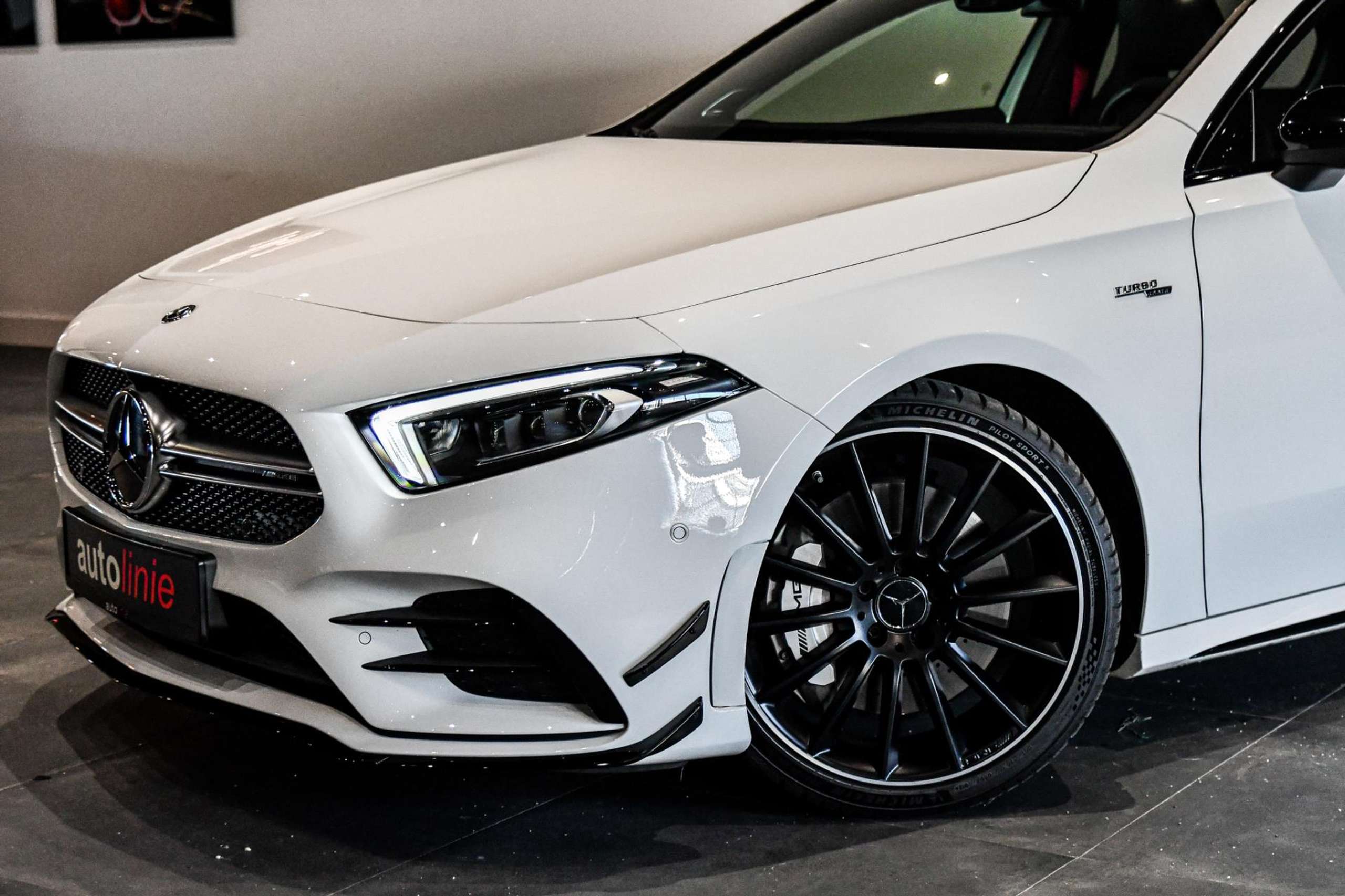 Mercedes-Benz - A 35 AMG