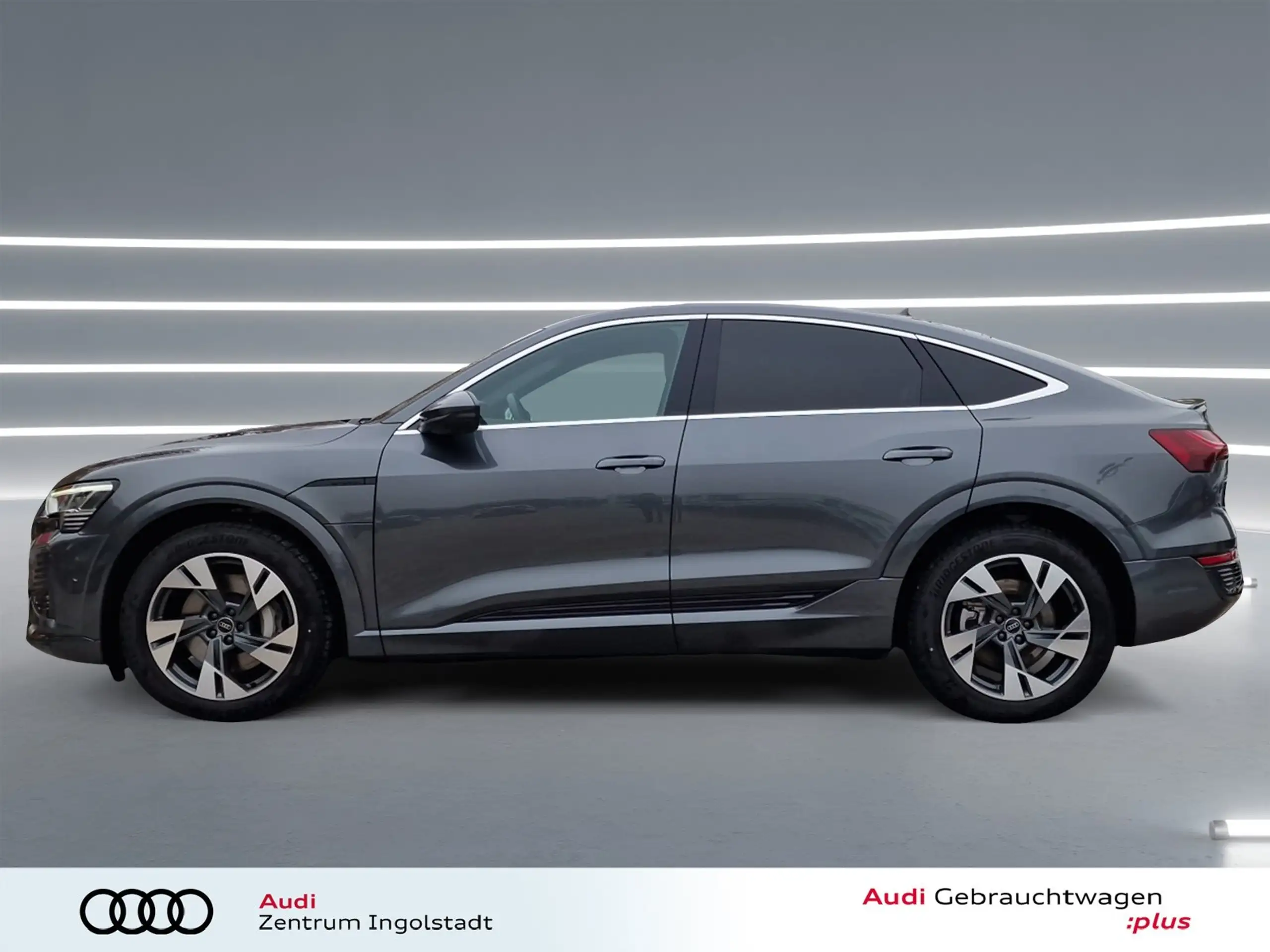 Audi - Q8 e-tron