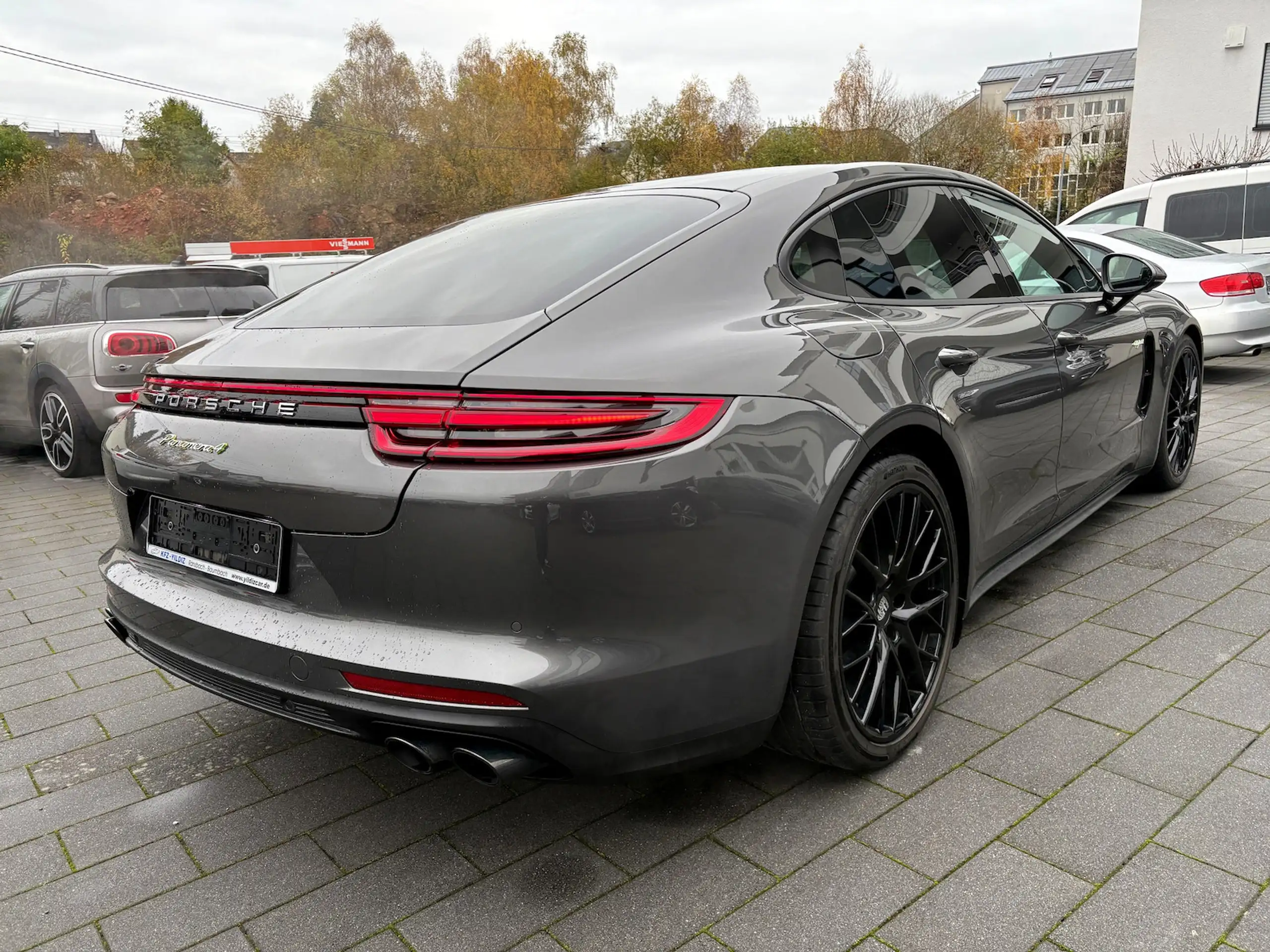 Porsche - Panamera