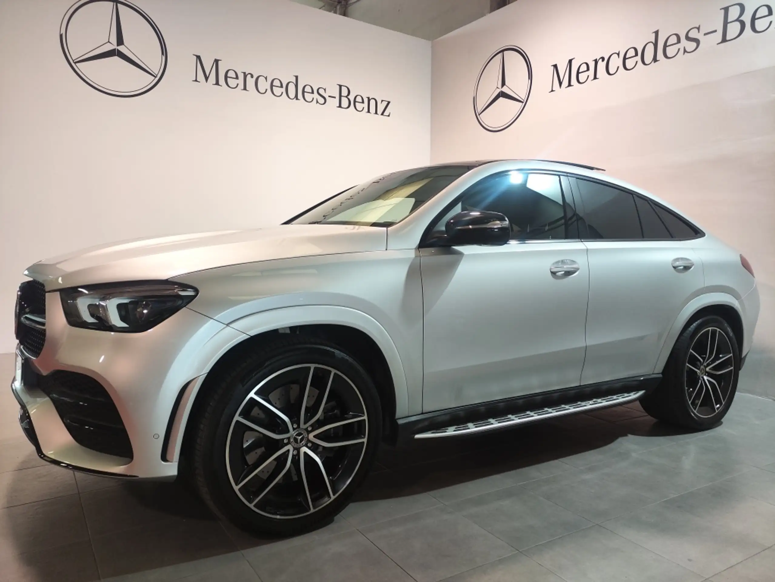 Mercedes-Benz - GLE 350