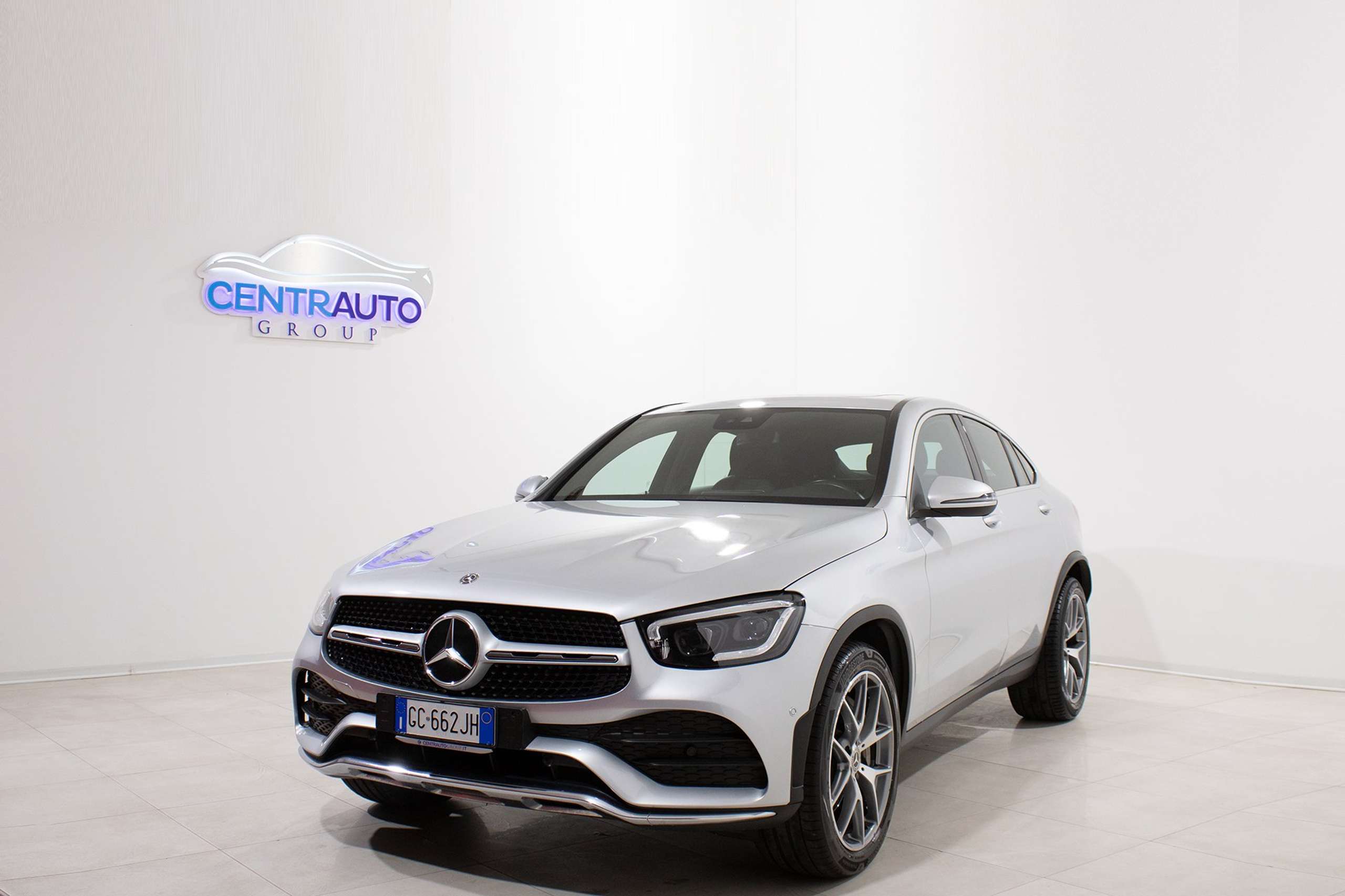 Mercedes-Benz - GLC 220