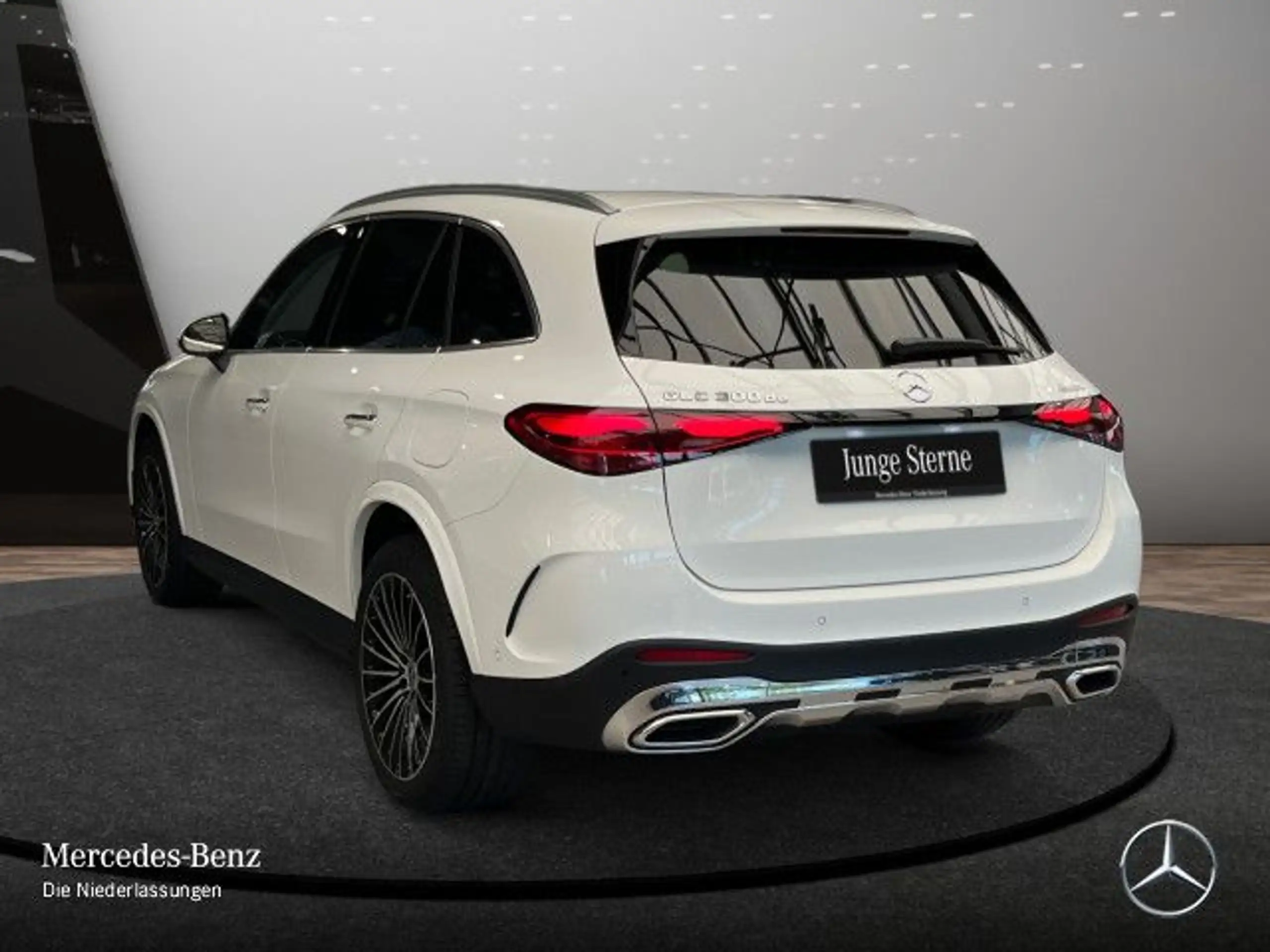 Mercedes-Benz - GLC 300