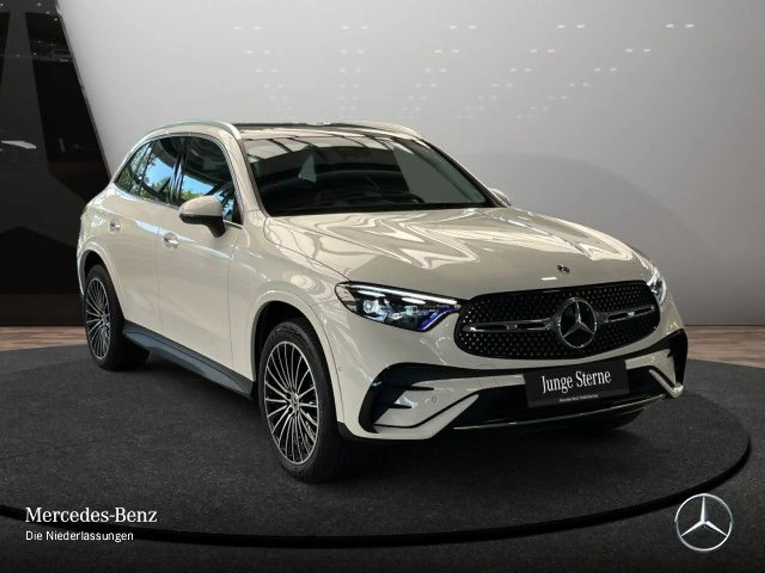 Mercedes-Benz - GLC 300