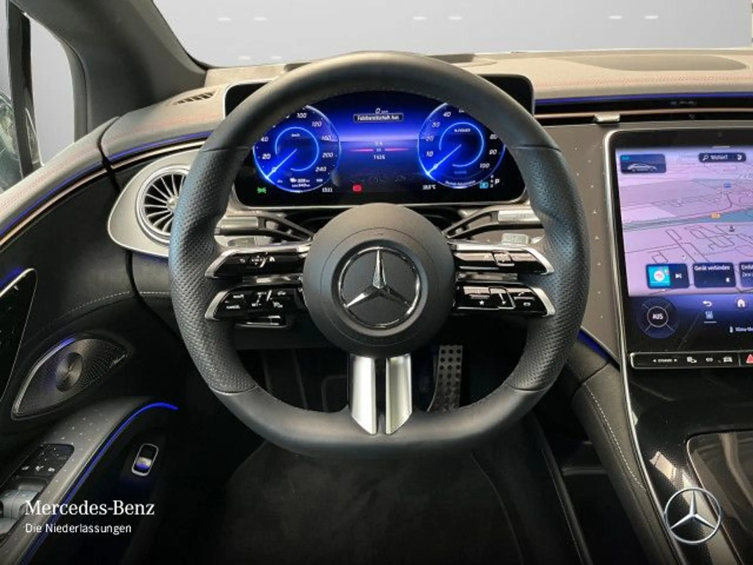 Mercedes-Benz - EQS