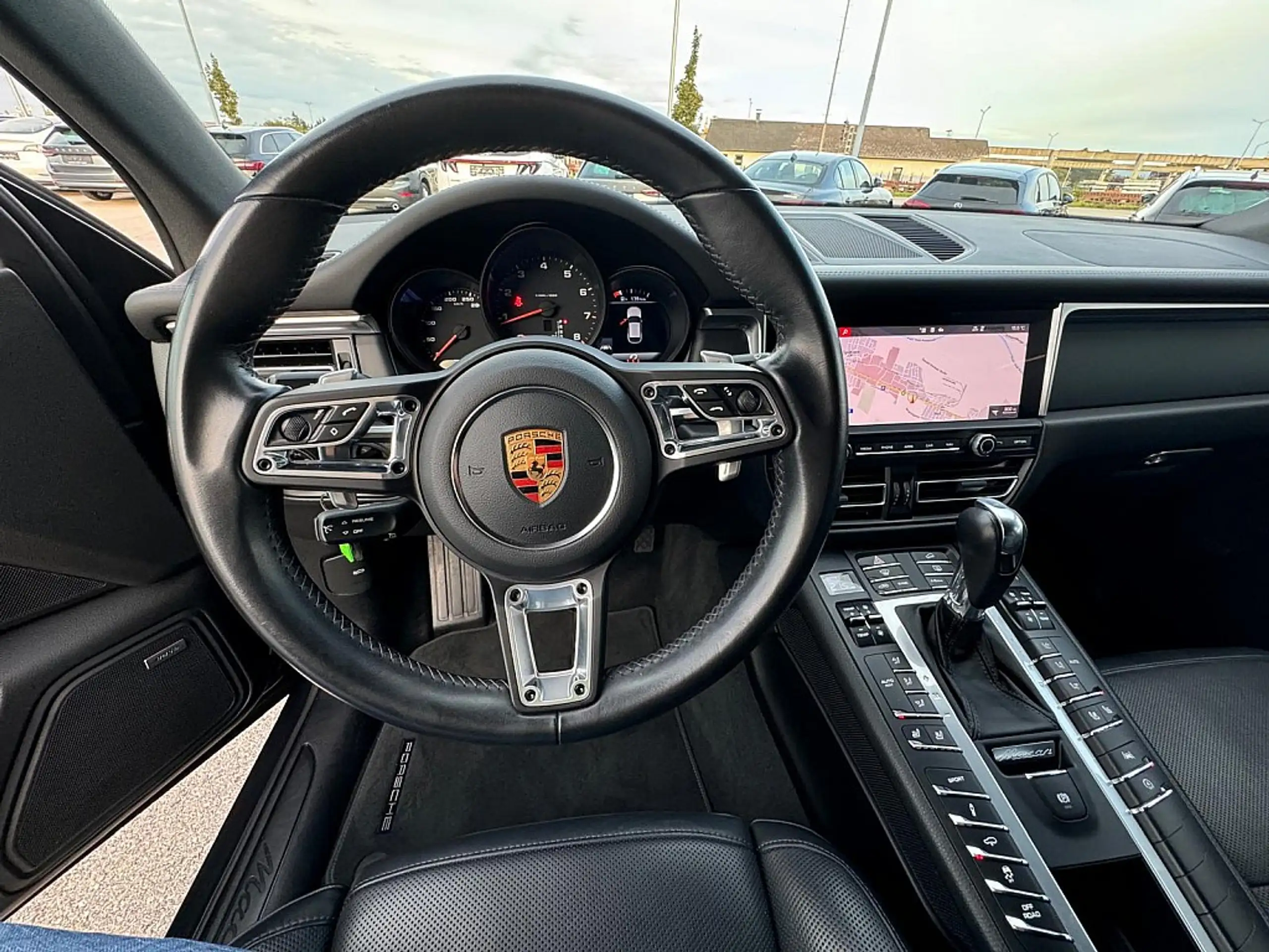 Porsche - Macan