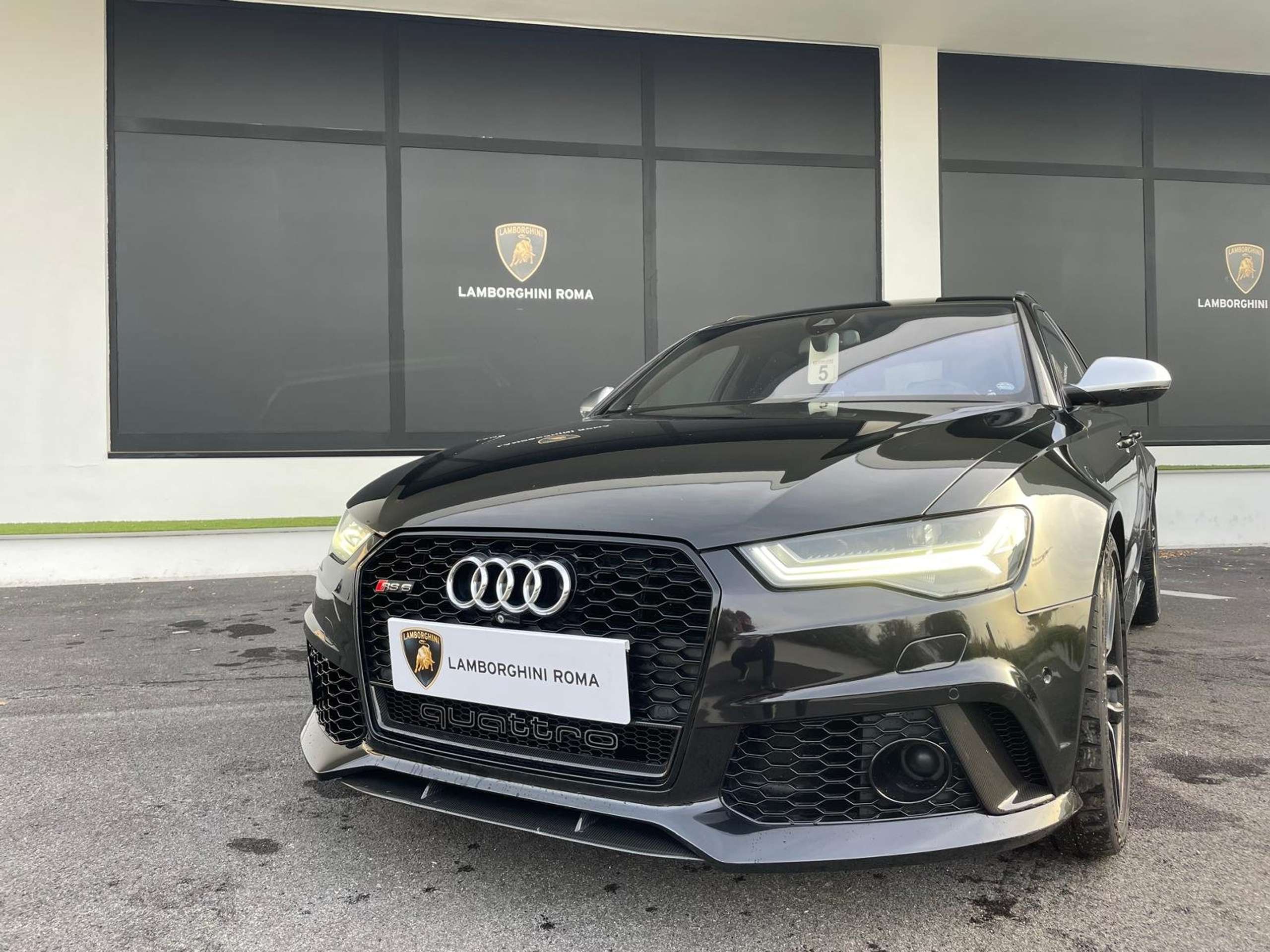 Audi - RS6