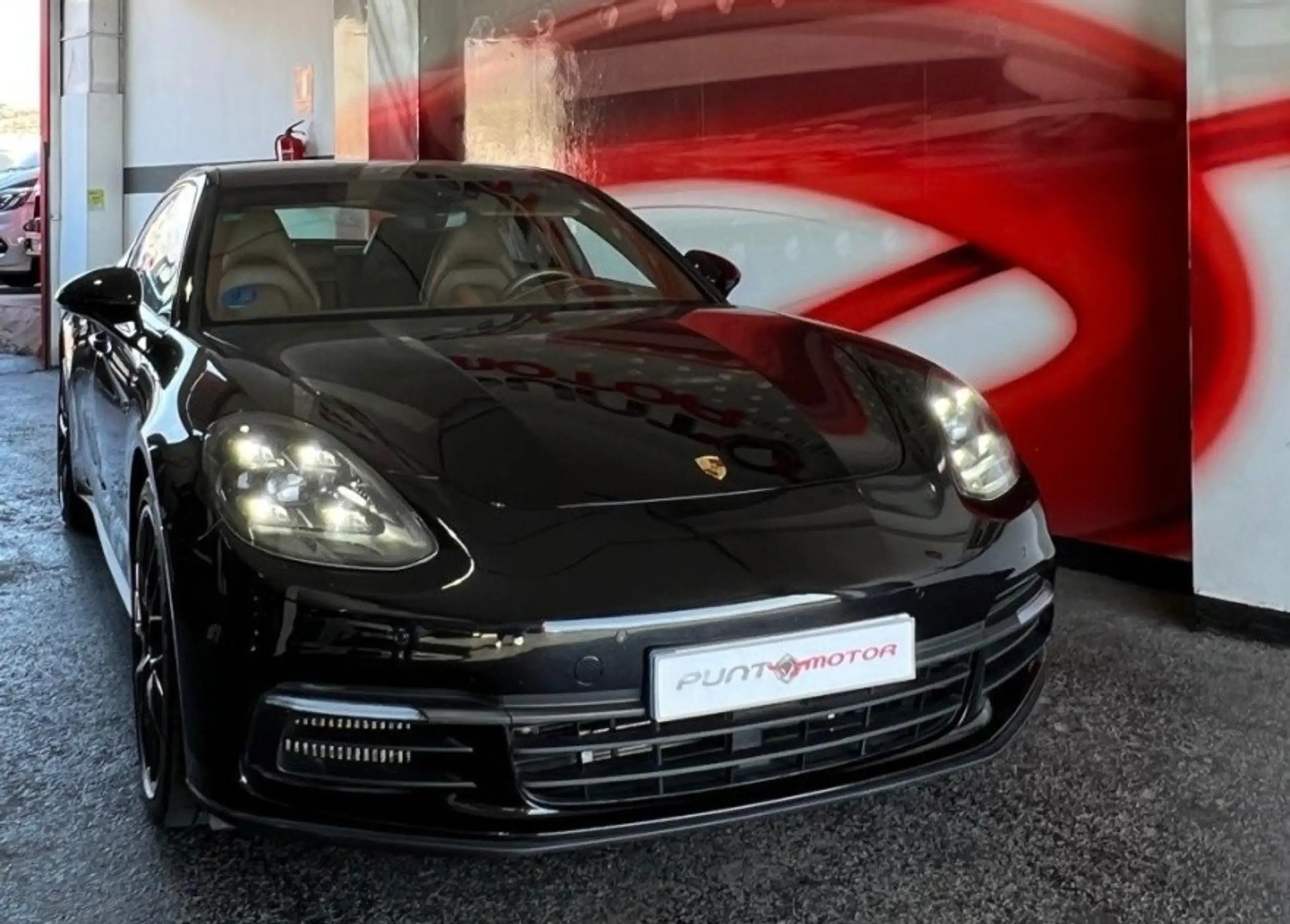 Porsche - Panamera