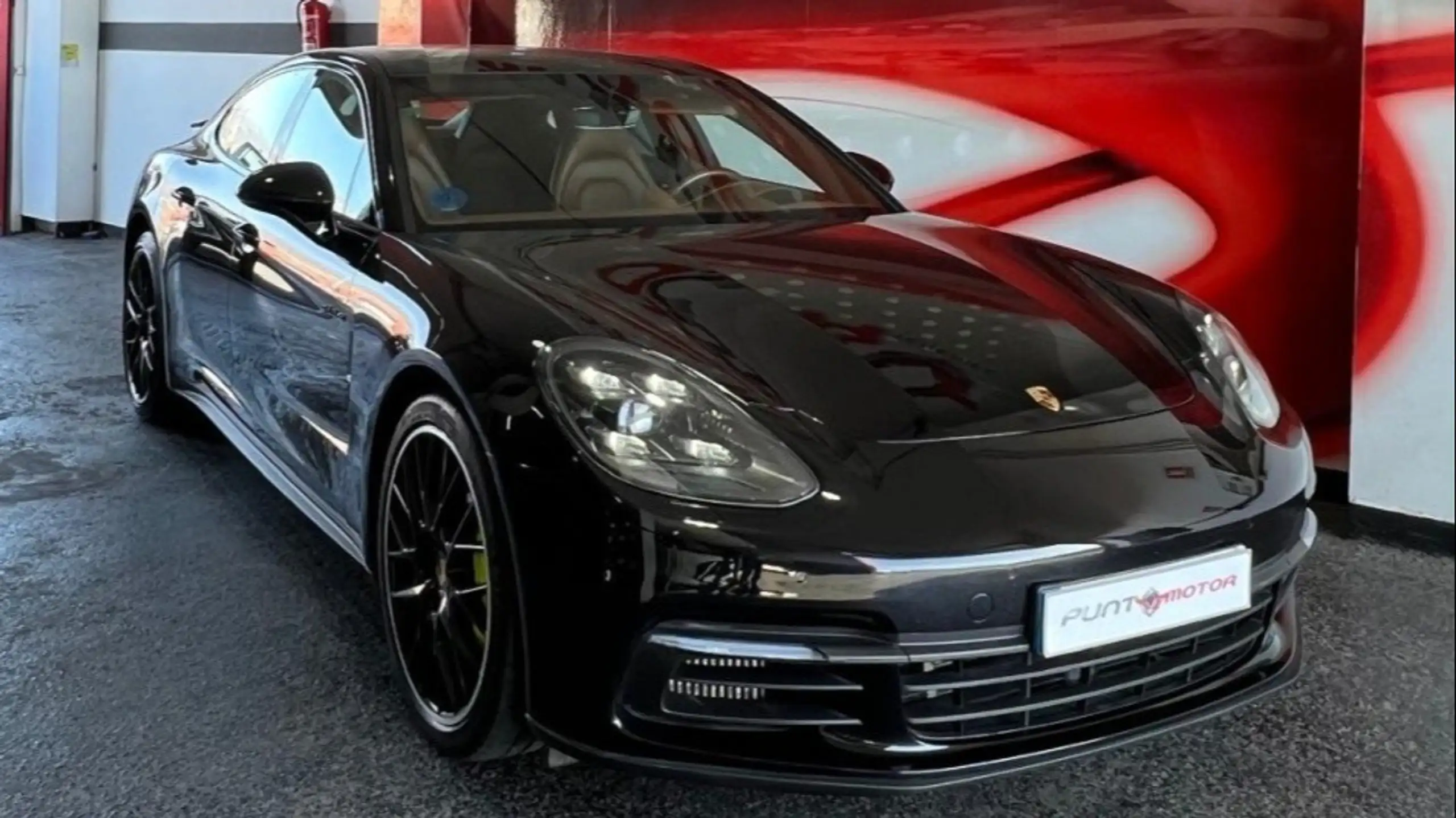 Porsche - Panamera