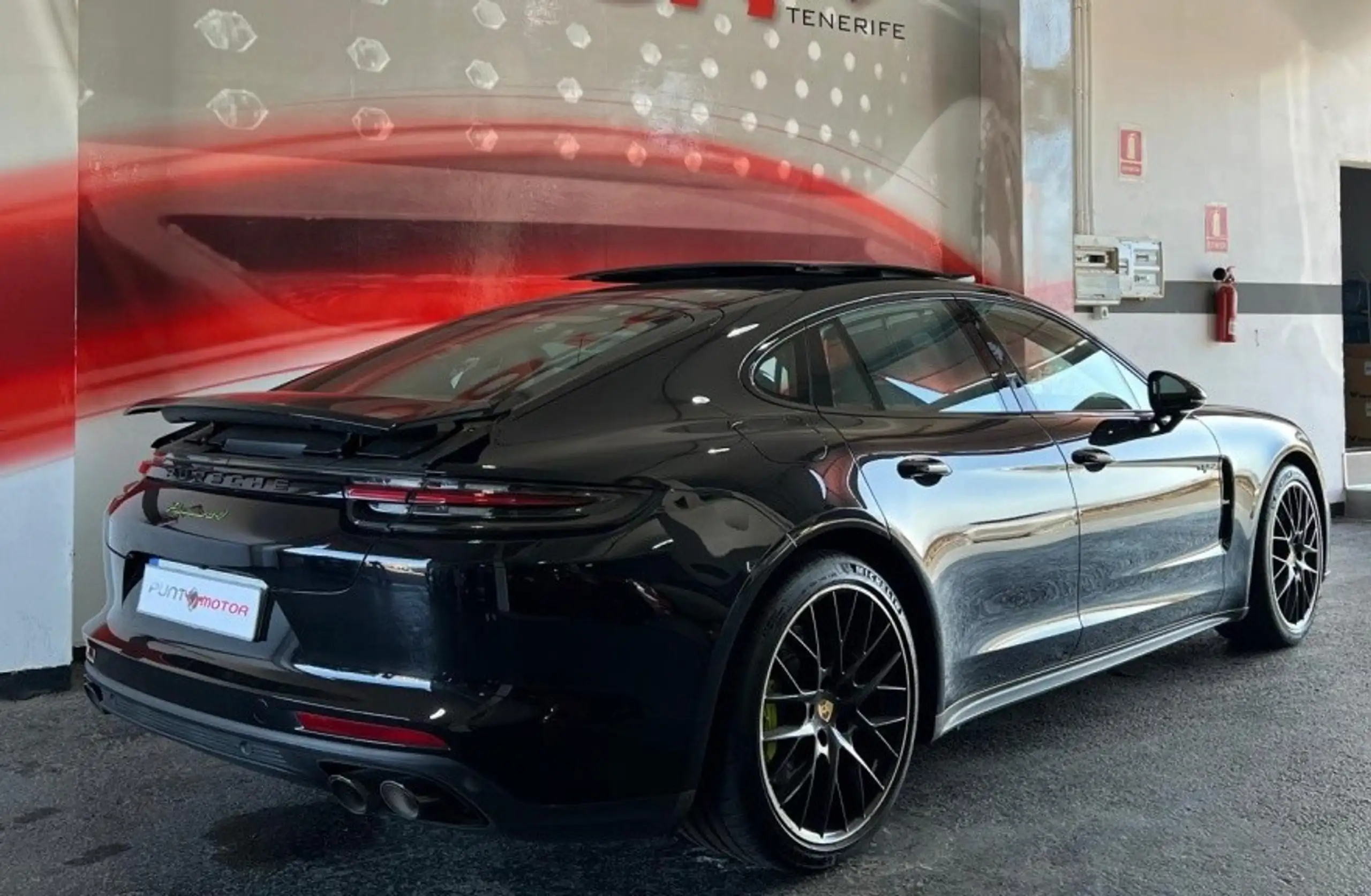 Porsche - Panamera