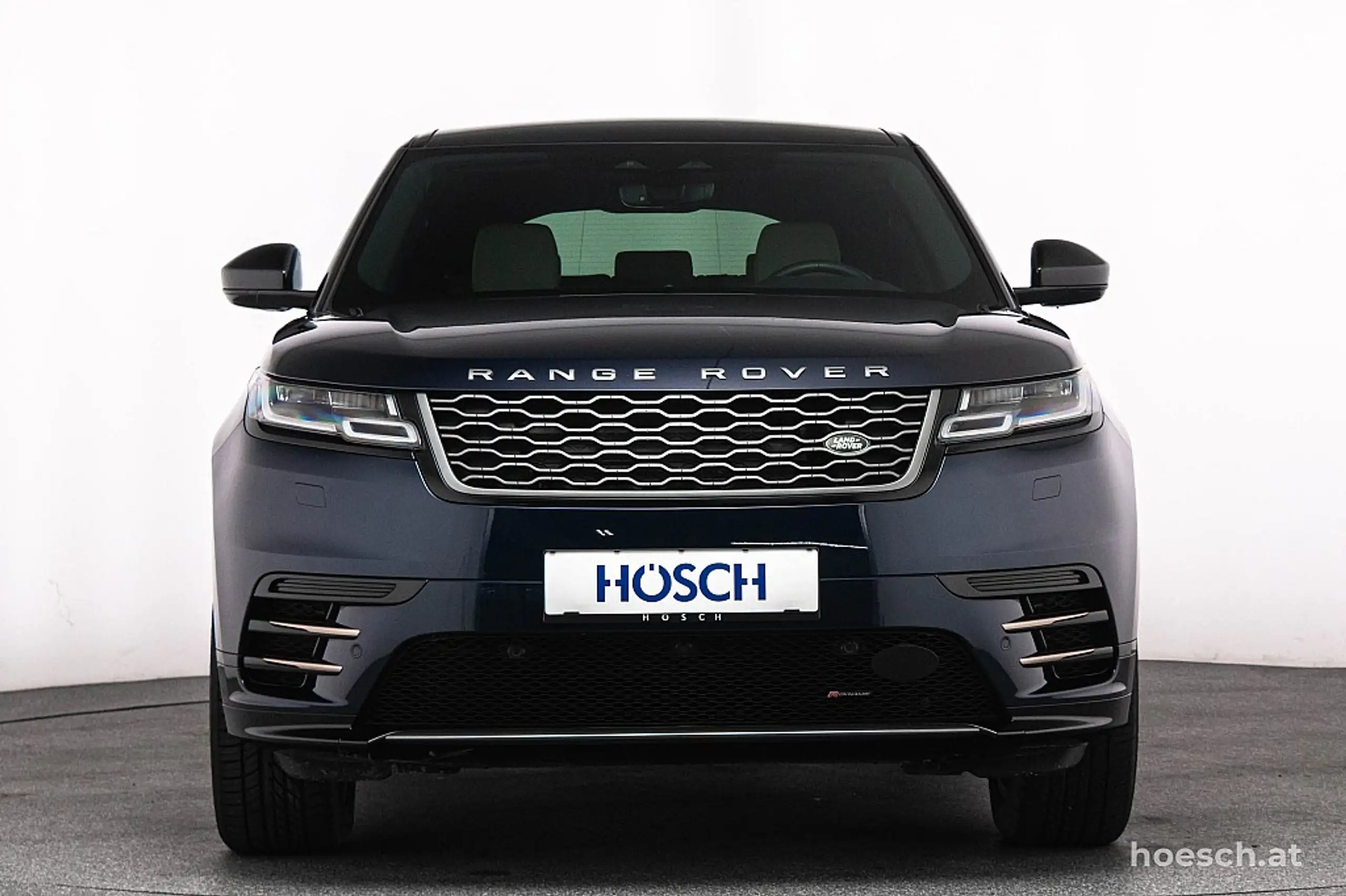 Land Rover - Range Rover Velar