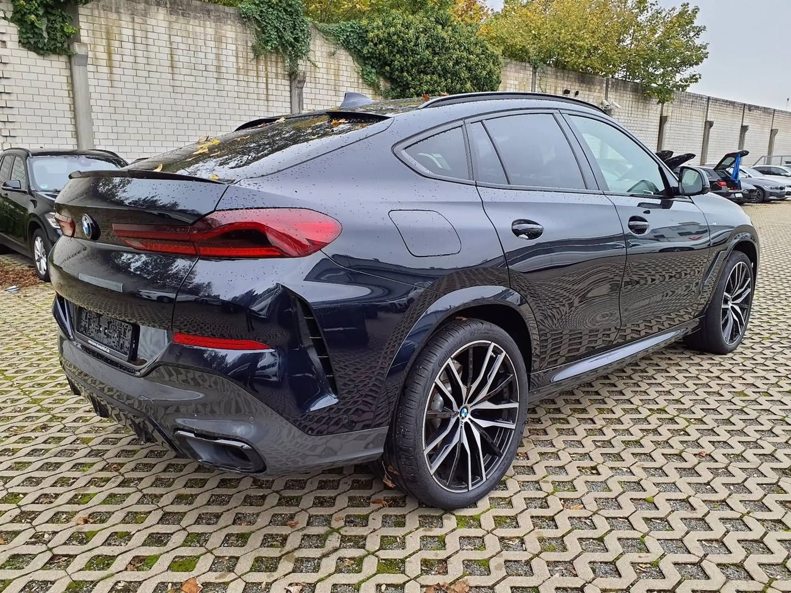 BMW - X6