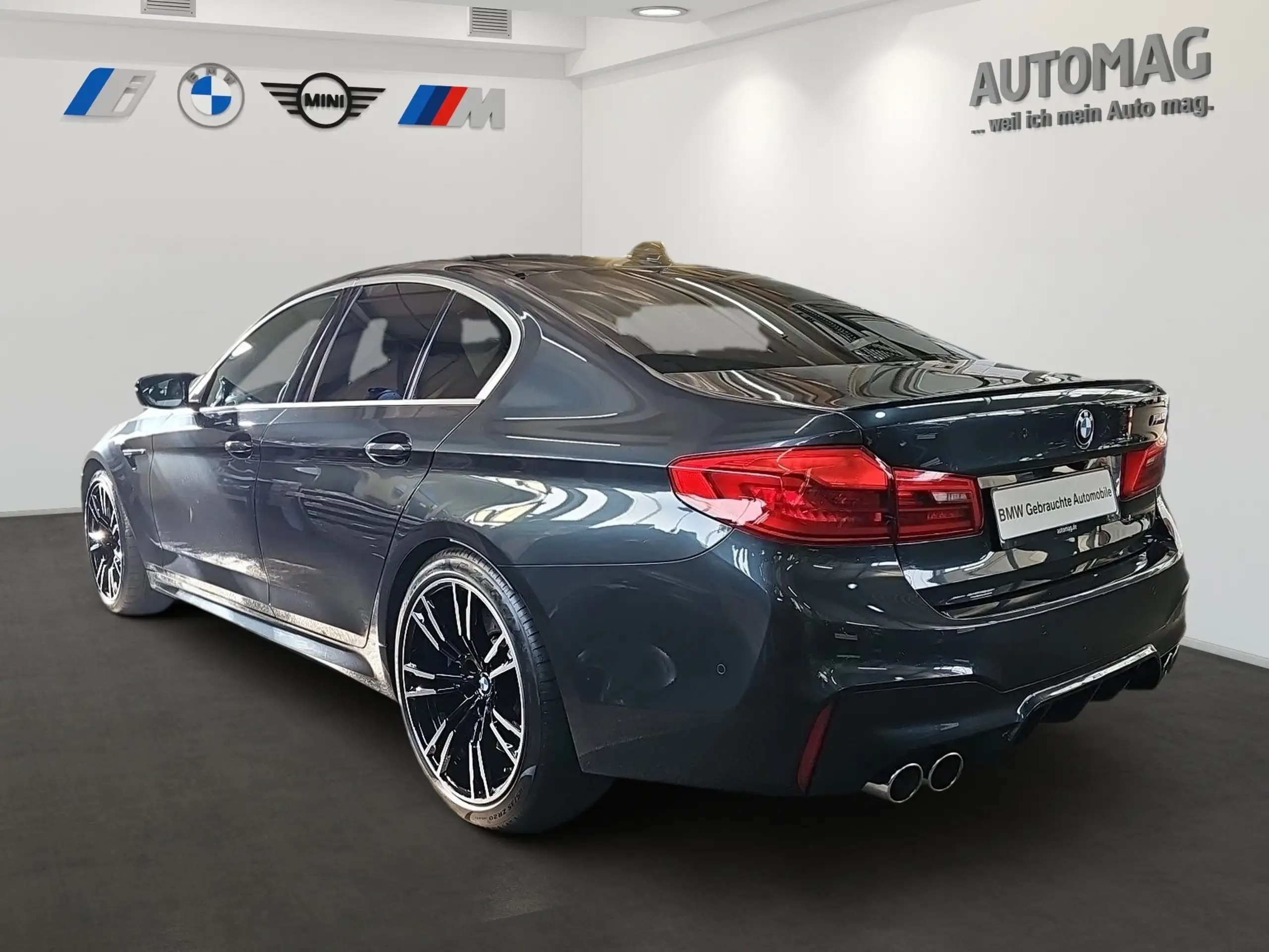 BMW - M5