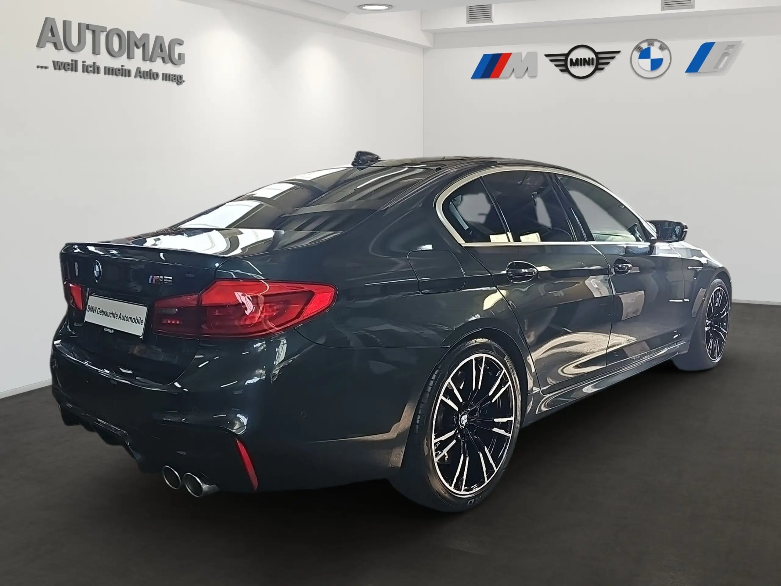 BMW - M5