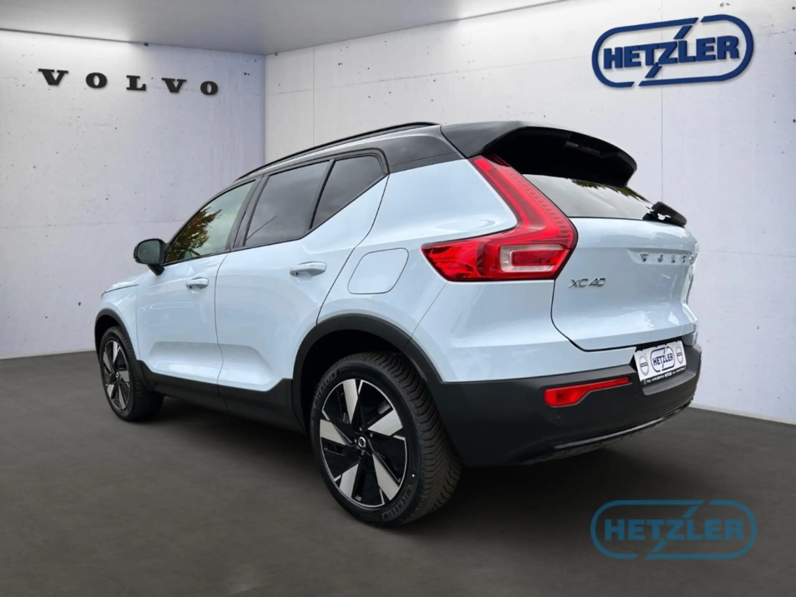 Volvo - XC40