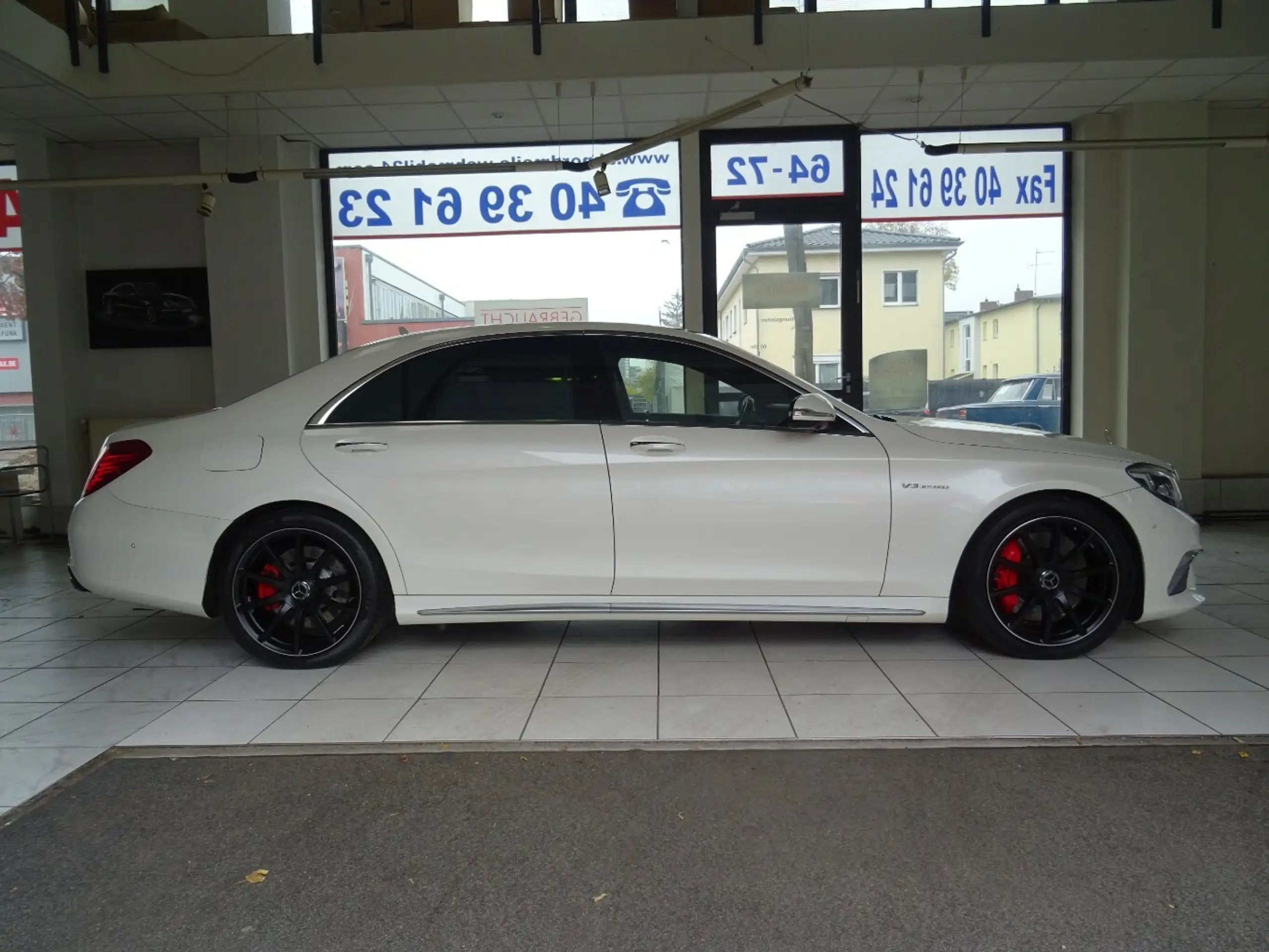 Mercedes-Benz - S 63 AMG