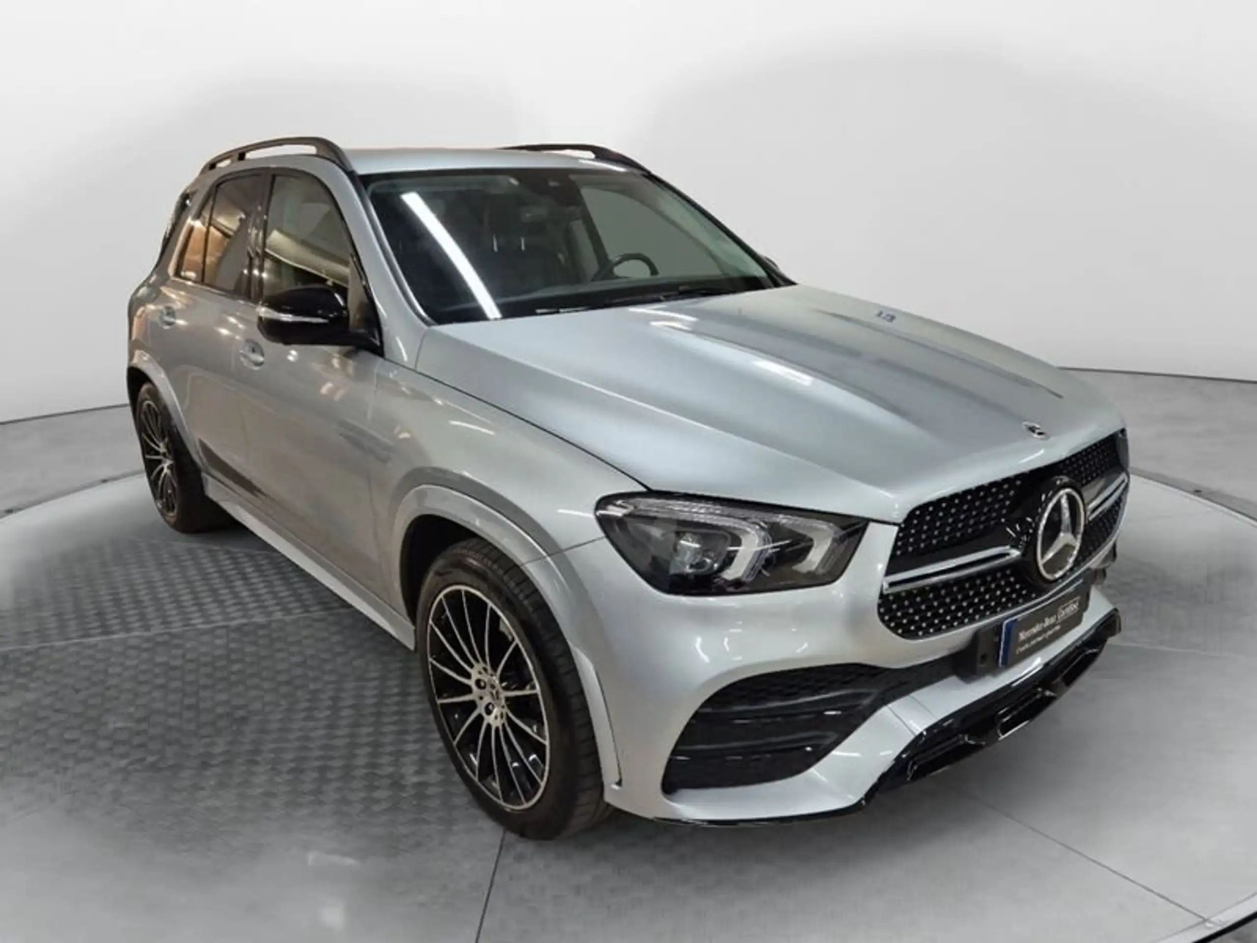 Mercedes-Benz - GLE 300