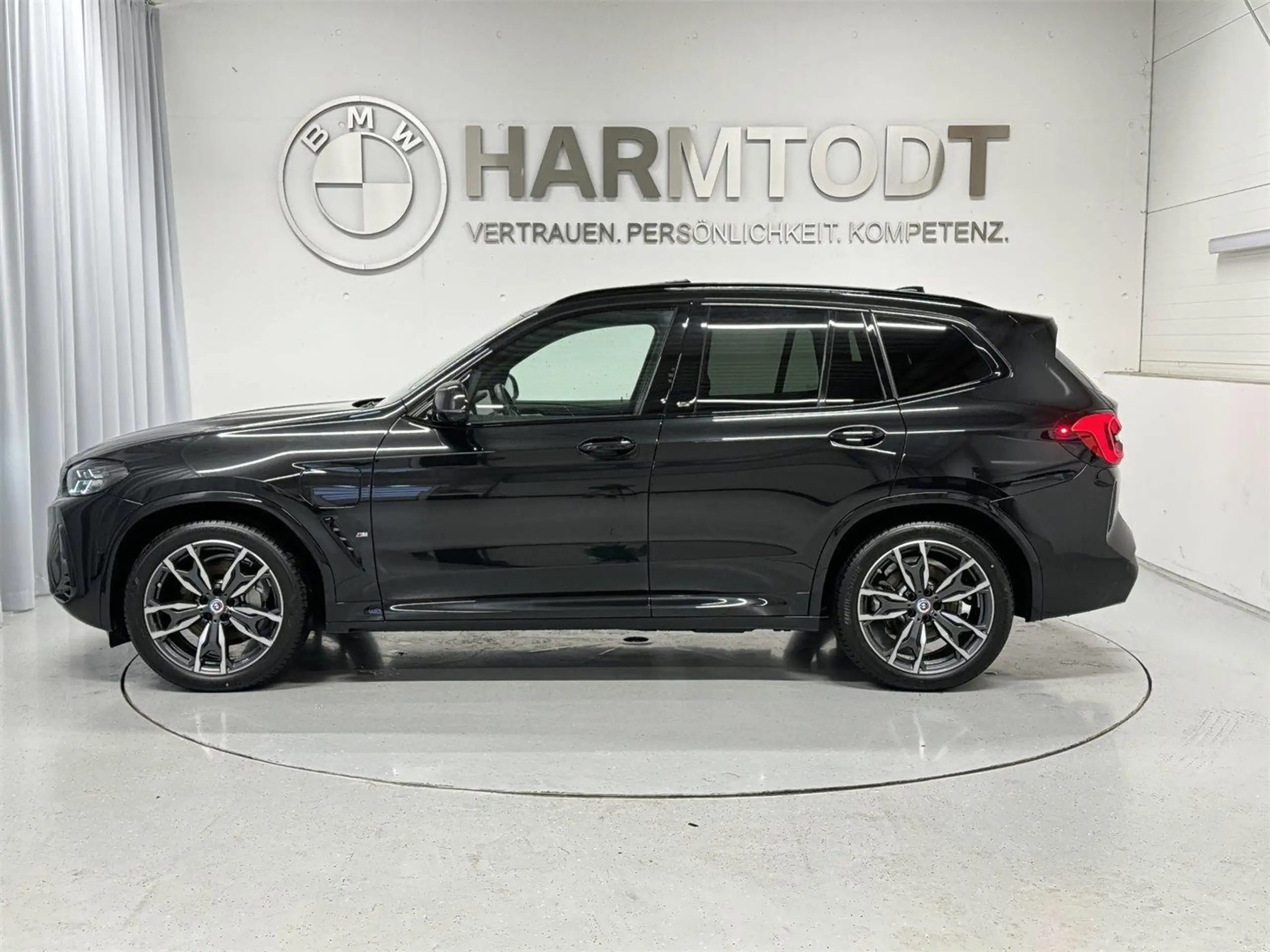 BMW - X3