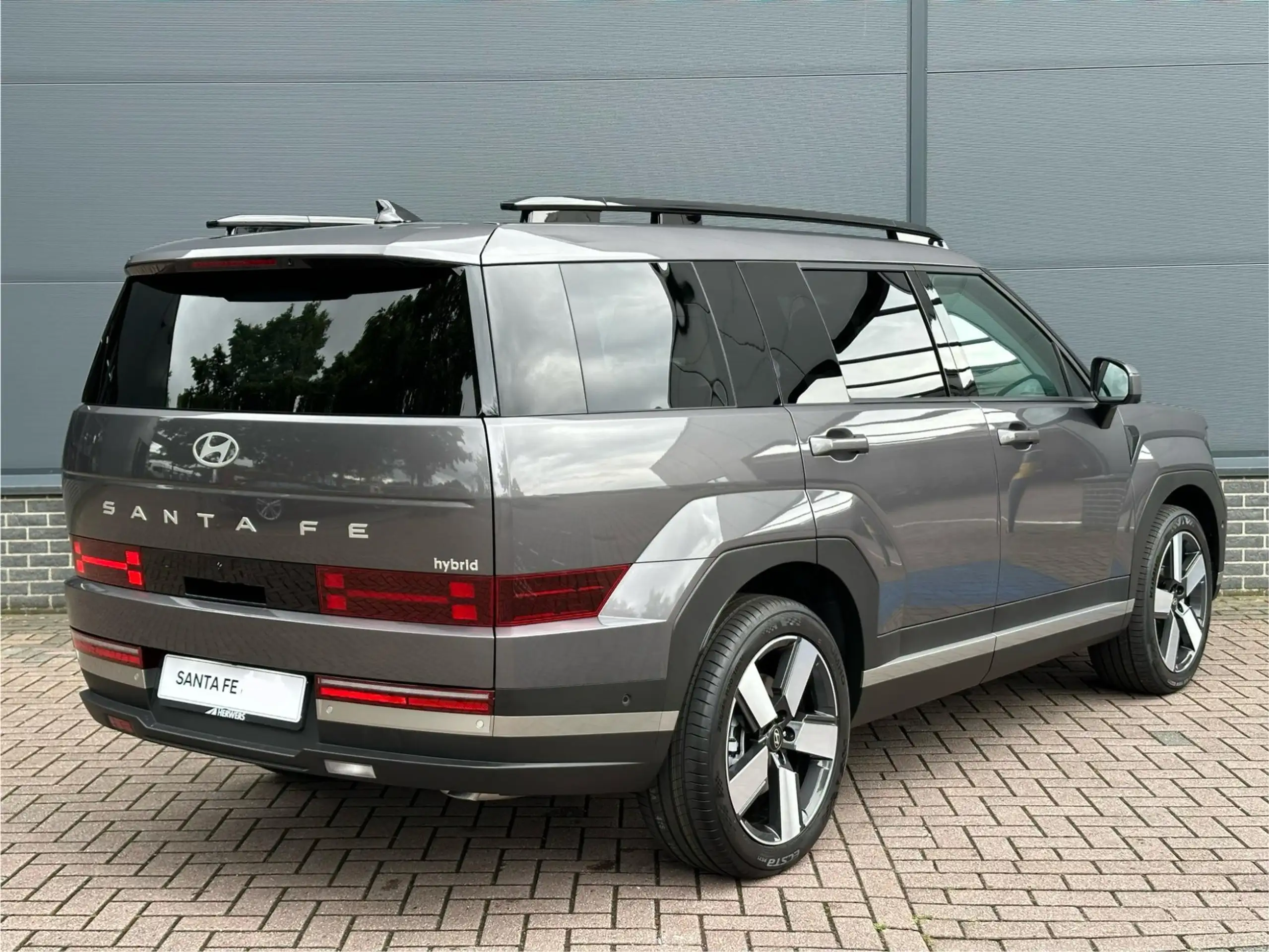 Hyundai - SANTA FE