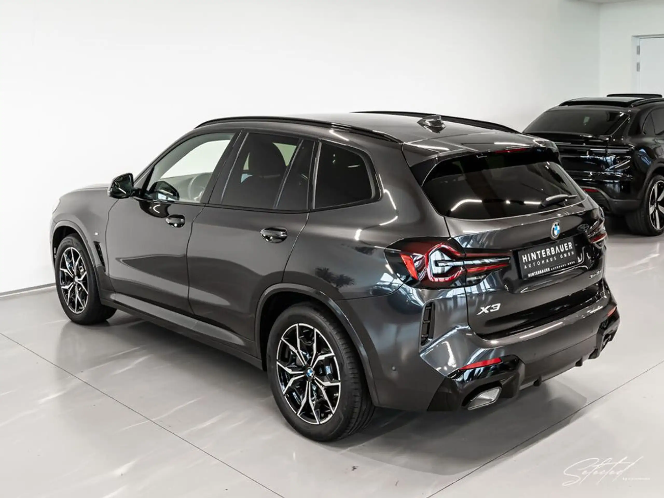 BMW - X3